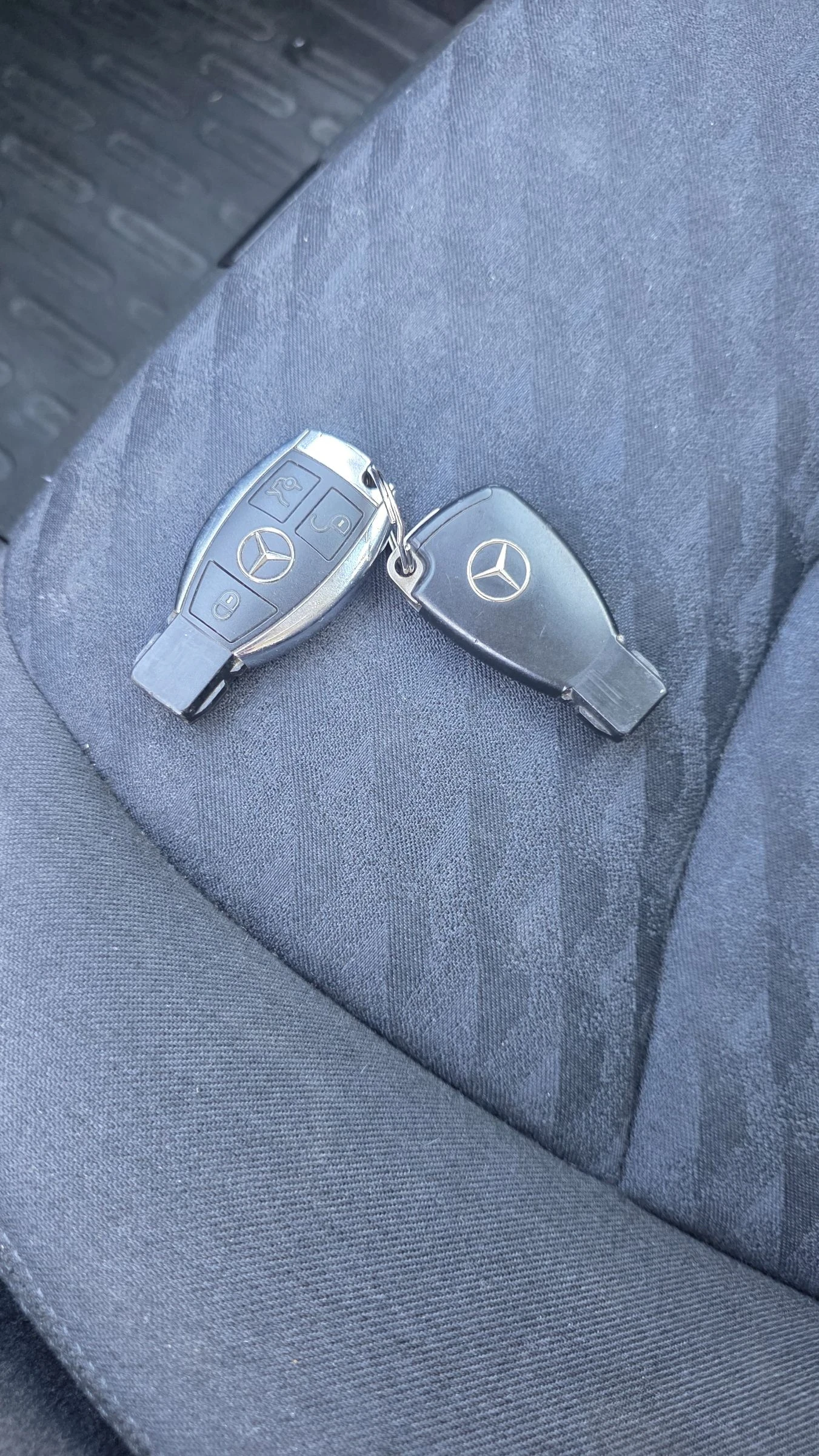 Mercedes-Benz E 200 CDI , снимка 15 - Автомобили и джипове - 53735432