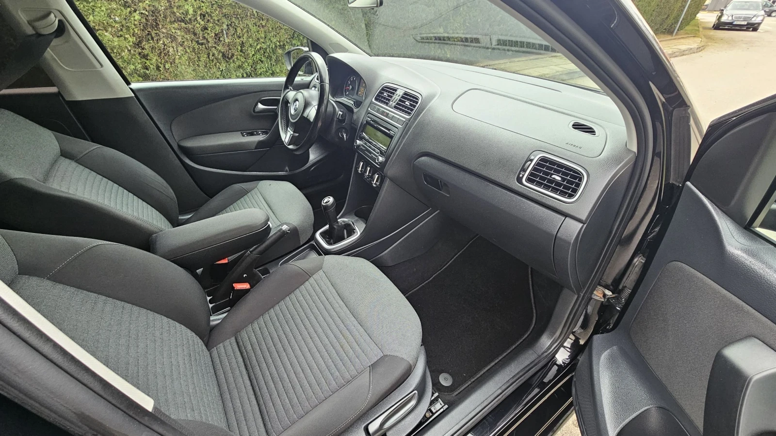 VW Polo * 207 000 * Германия * , снимка 9 - Автомобили и джипове - 53992101