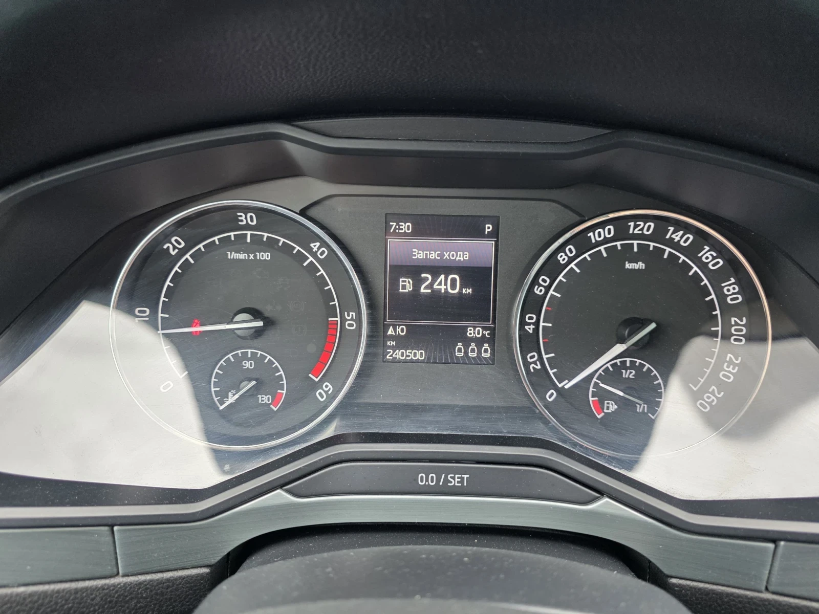 Skoda Superb 2.0TDI Navi 150k Лизинг, снимка 11 - Автомобили и джипове - 54037056