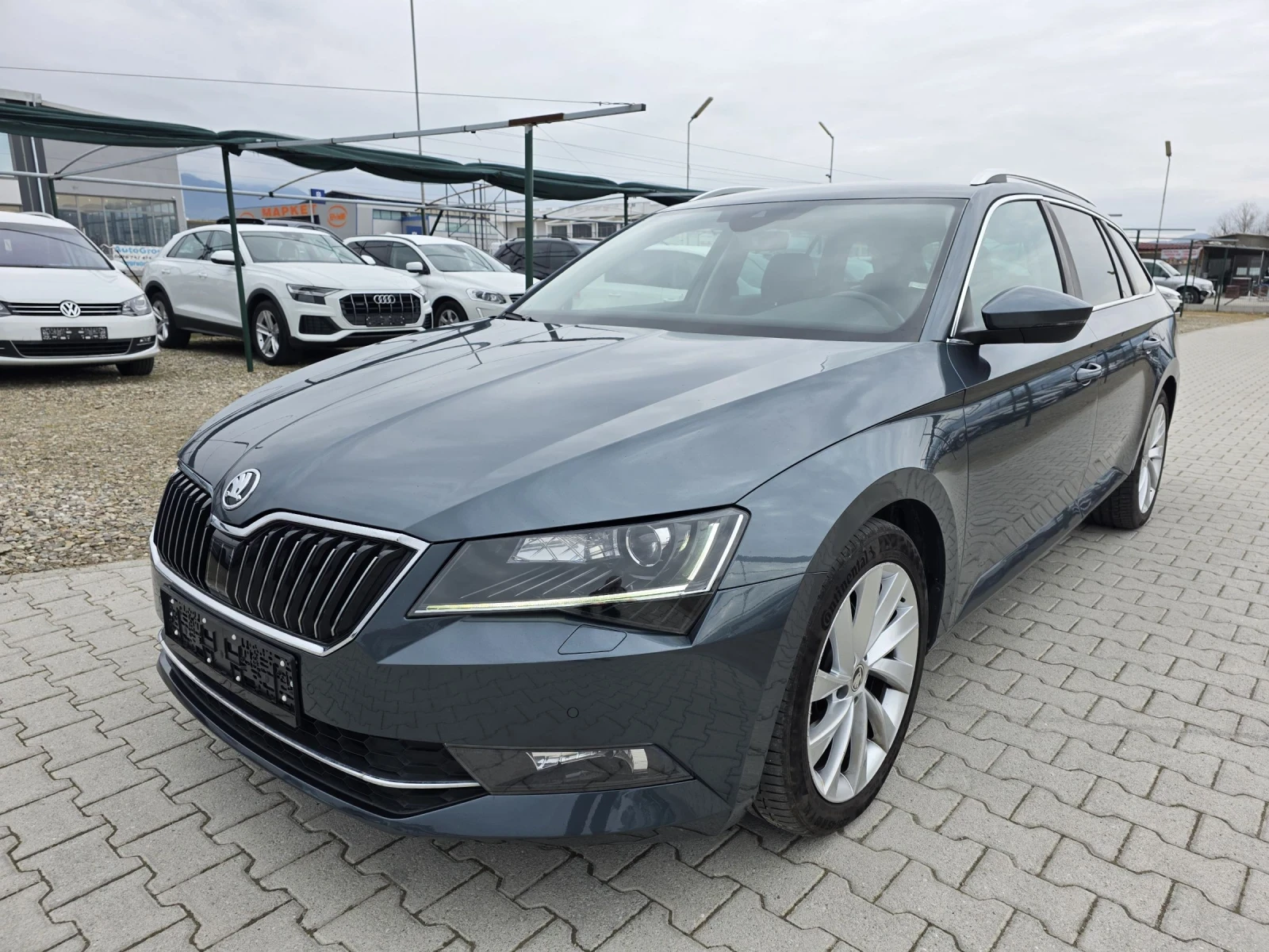 Skoda Superb 2.0TDI Navi 150k Лизинг, снимка 3 - Автомобили и джипове - 54037056