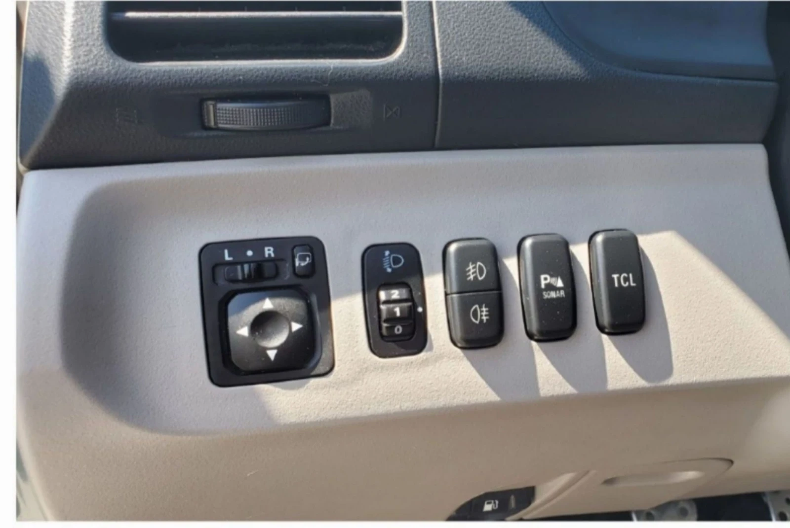 Mitsubishi Grandis, снимка 5 - Автомобили и джипове - 54038070