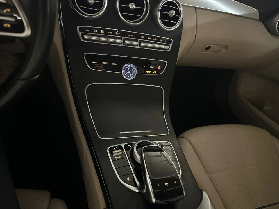 Mercedes-Benz C 300 AMG* PACK* ДИСТРОНИК* ПОДГРЕВ* КАМЕРА* КЕЙЛЕС* 4MA, снимка 13 - Автомобили и джипове - 54413861
