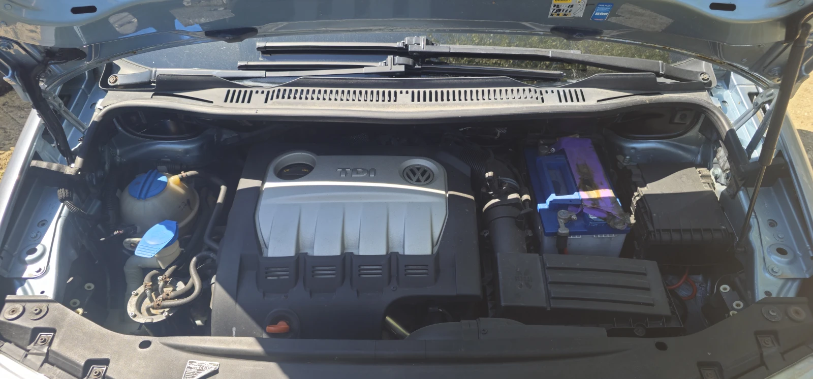 VW Touran, снимка 6 - Автомобили и джипове - 54737630