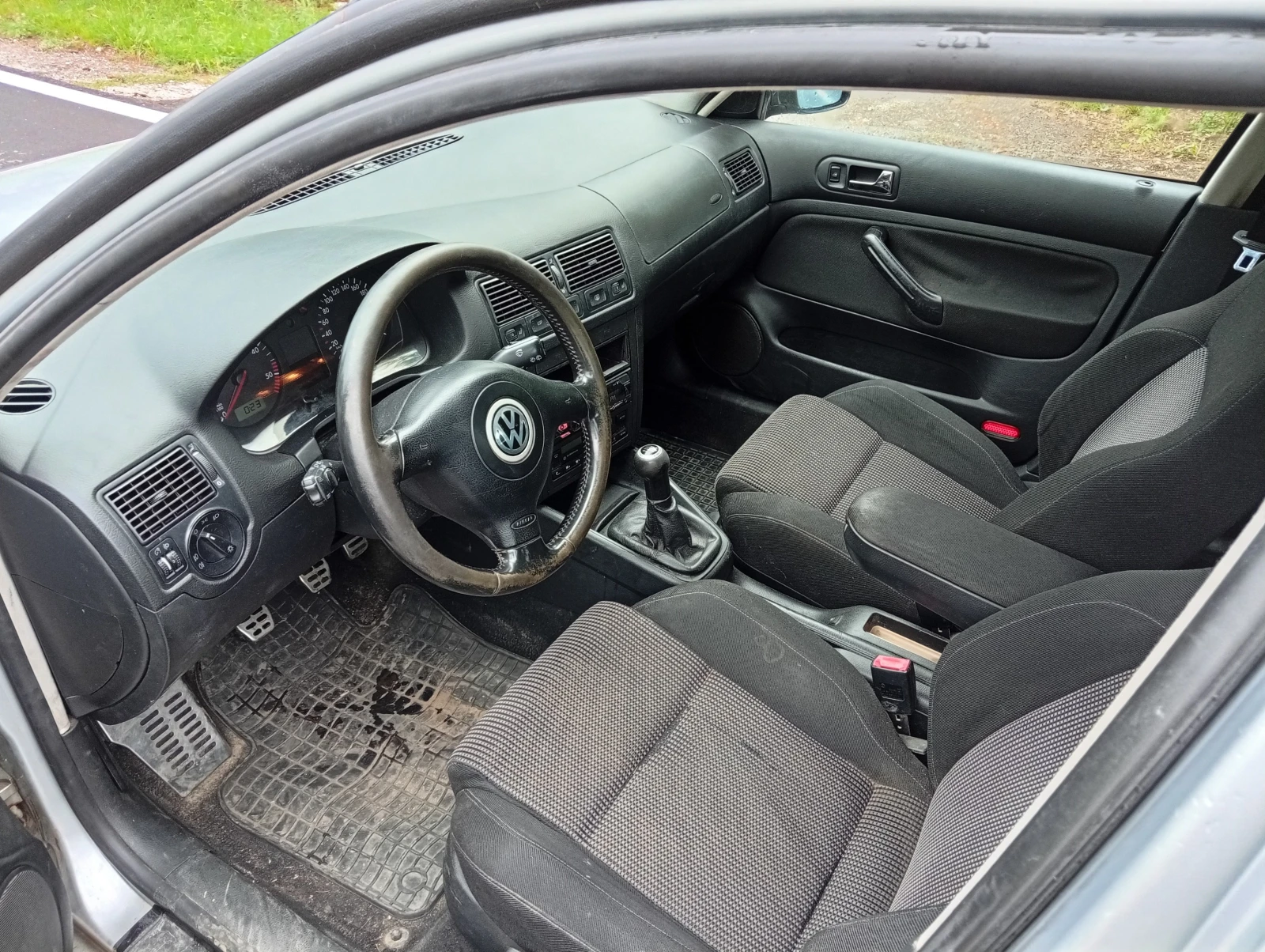 VW Golf 1.9TDI * КЛИМАТРОНИК * FACELIFT * 