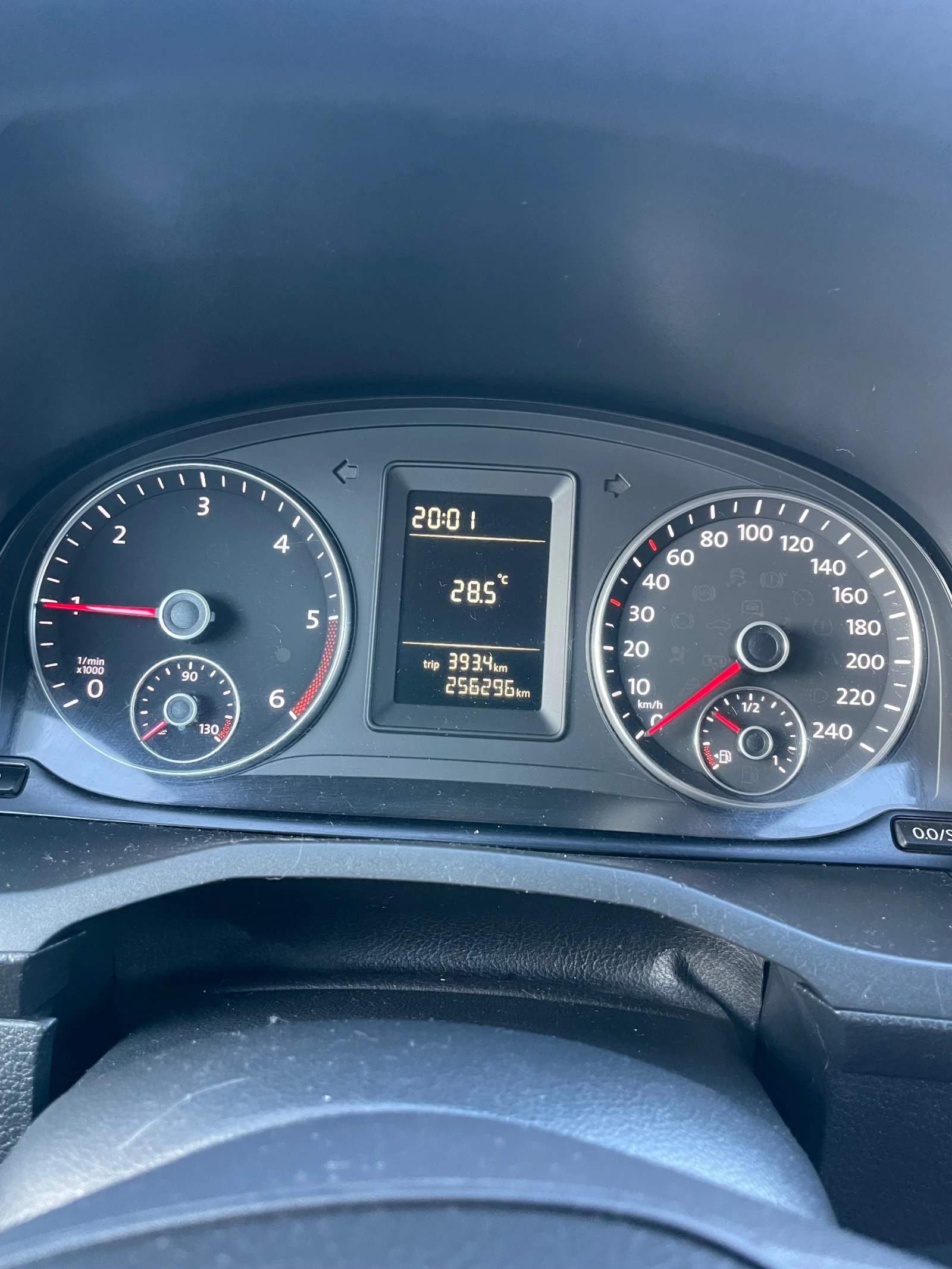 VW Caddy 2.0D Evro6B Italy, снимка 12 - Автомобили и джипове - 54949265