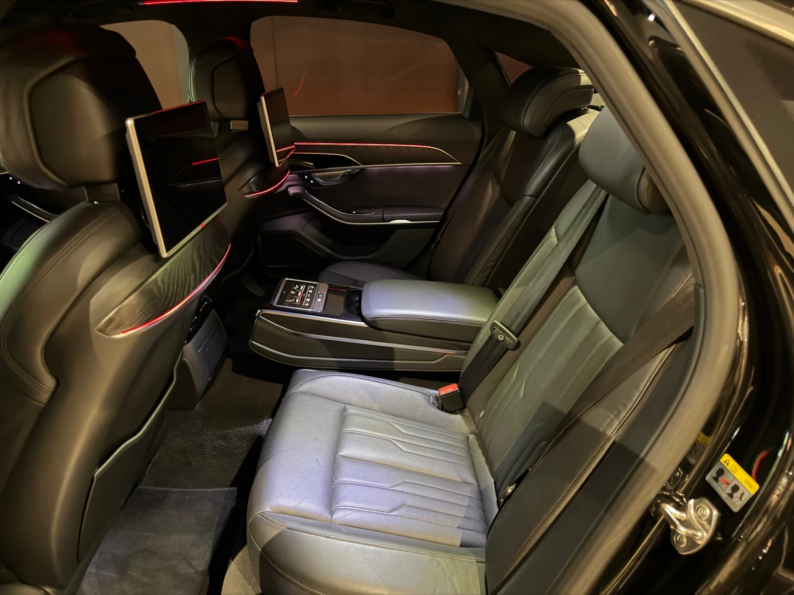 Audi A8, снимка 7 - Автомобили и джипове - 54959554