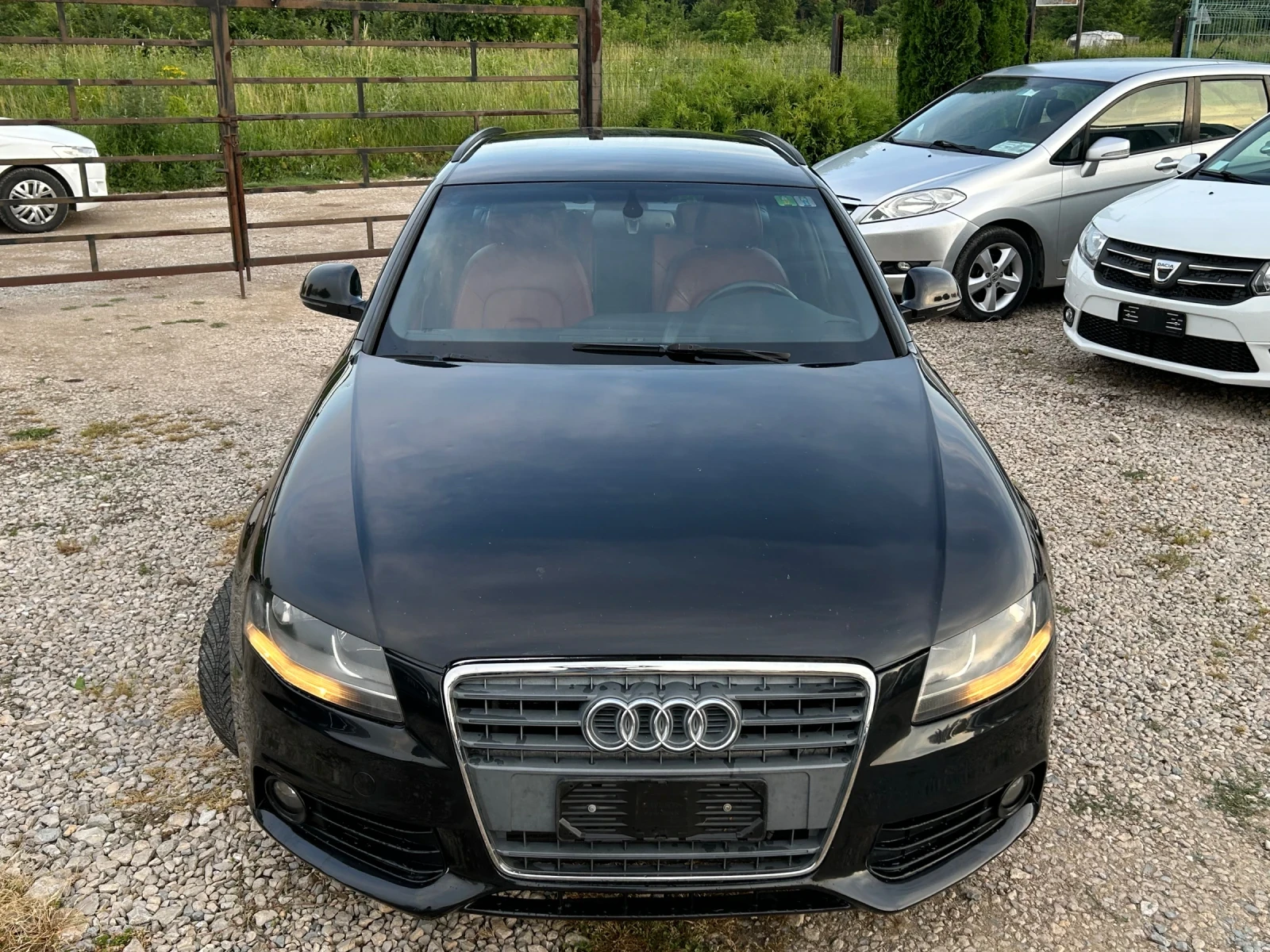 Audi A4 2.0TDi КОЖА NAVI DVD Carplay , снимка 2 - Автомобили и джипове - 55562610