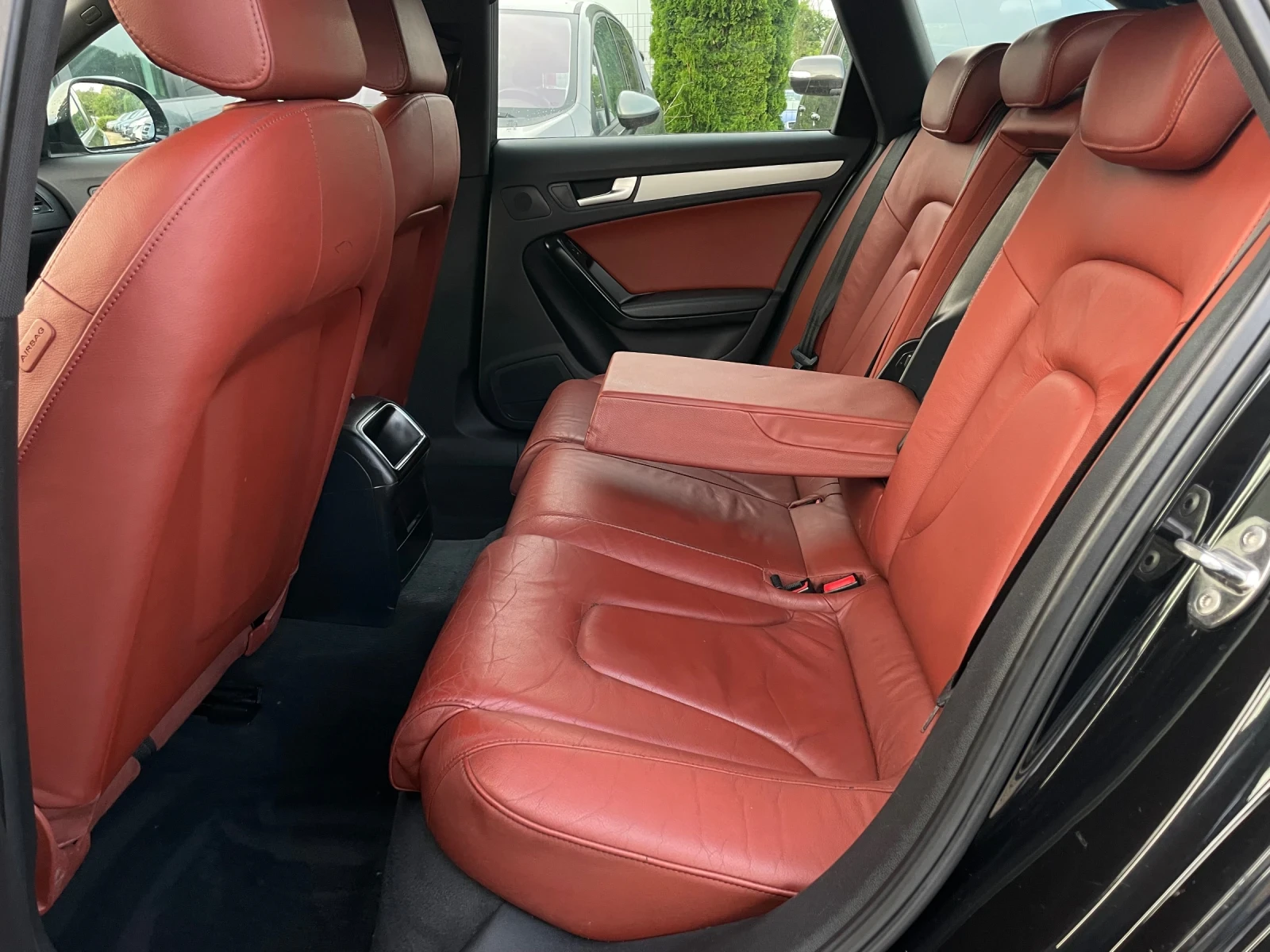 Audi A4 2.0TDi КОЖА NAVI DVD Carplay , снимка 7 - Автомобили и джипове - 55562610