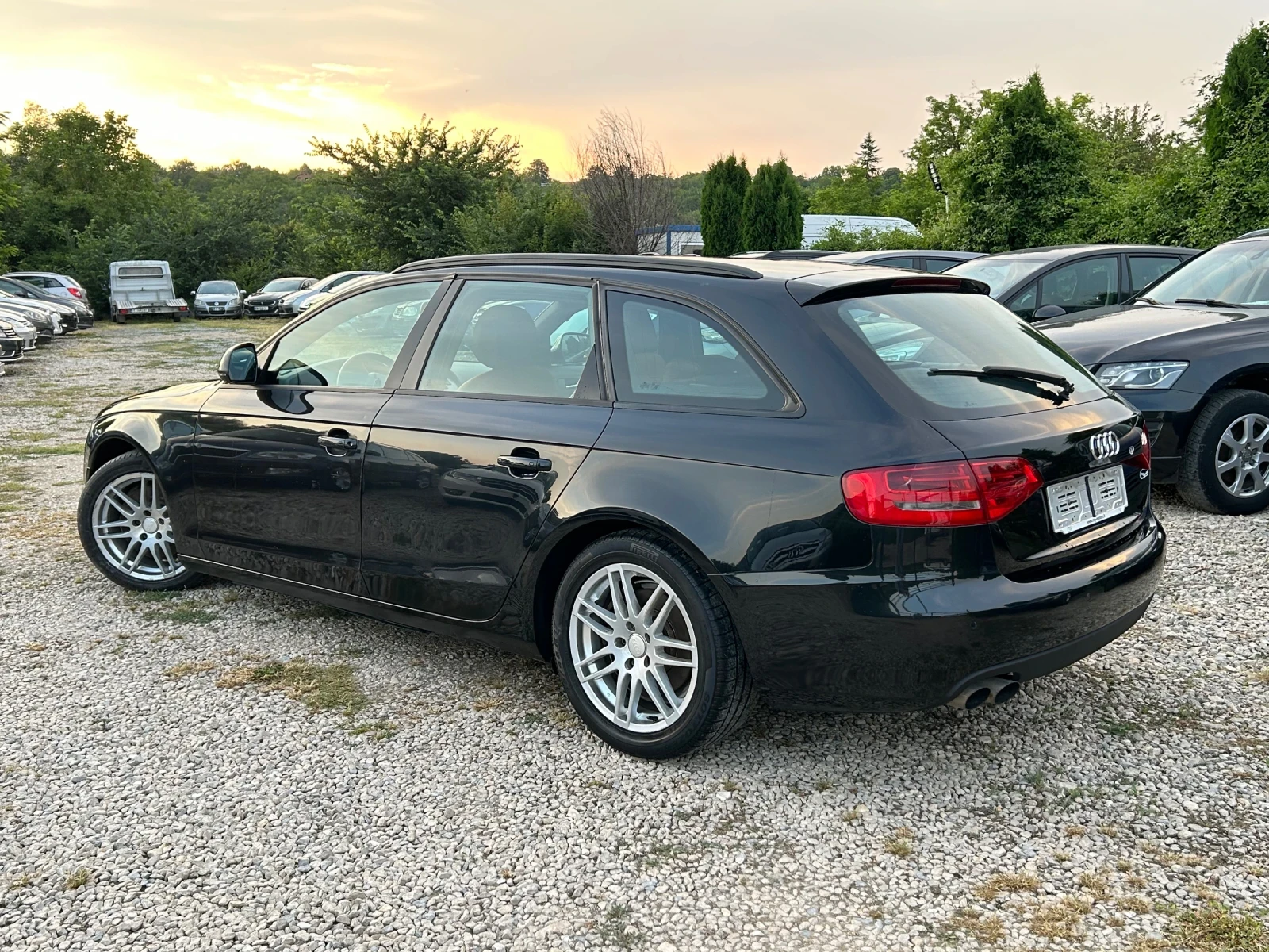Audi A4 2.0TDi КОЖА NAVI DVD Carplay , снимка 4 - Автомобили и джипове - 55562610