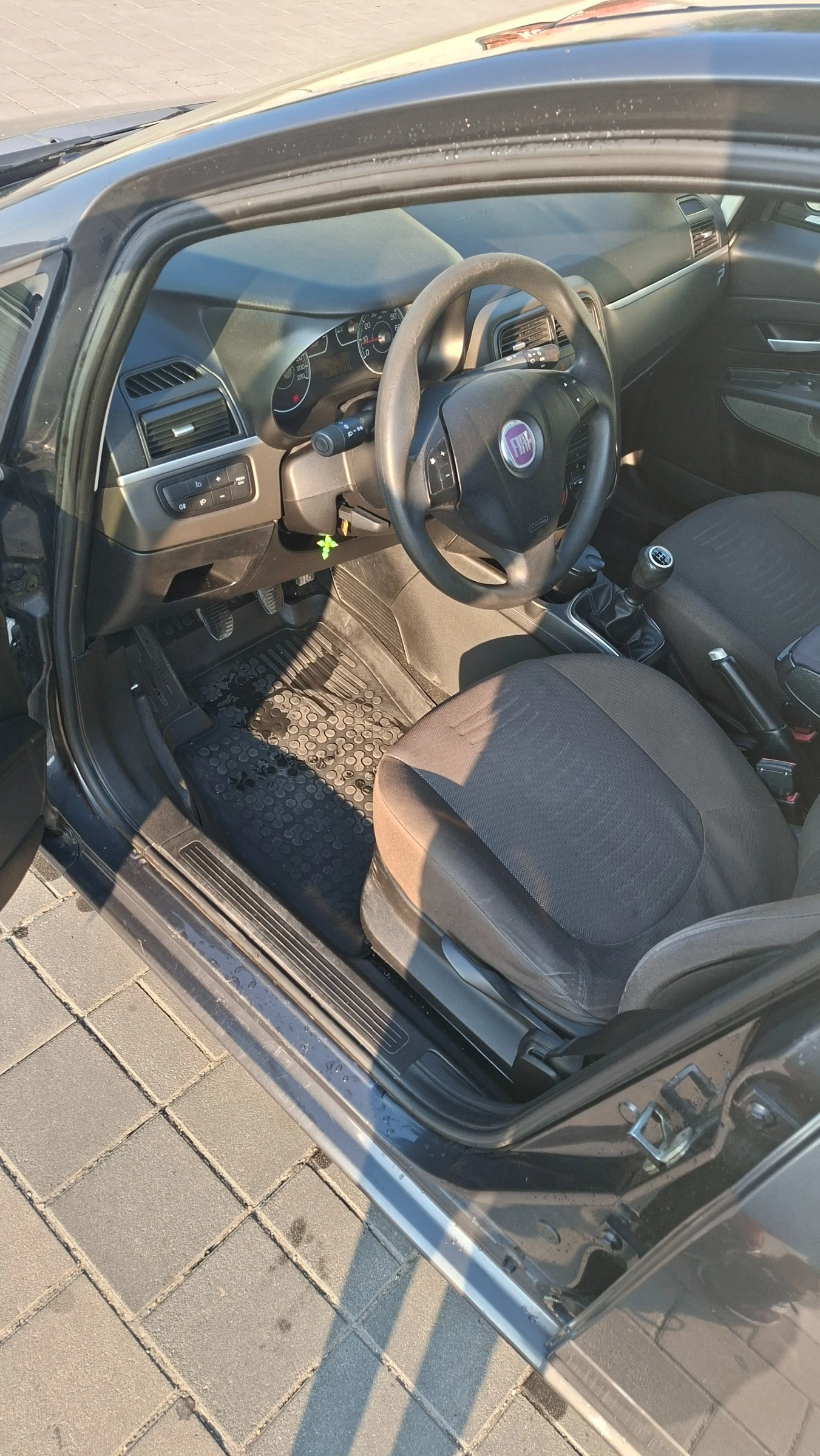 Fiat Punto 1.3 MultiJet, снимка 12 - Автомобили и джипове - 55773921