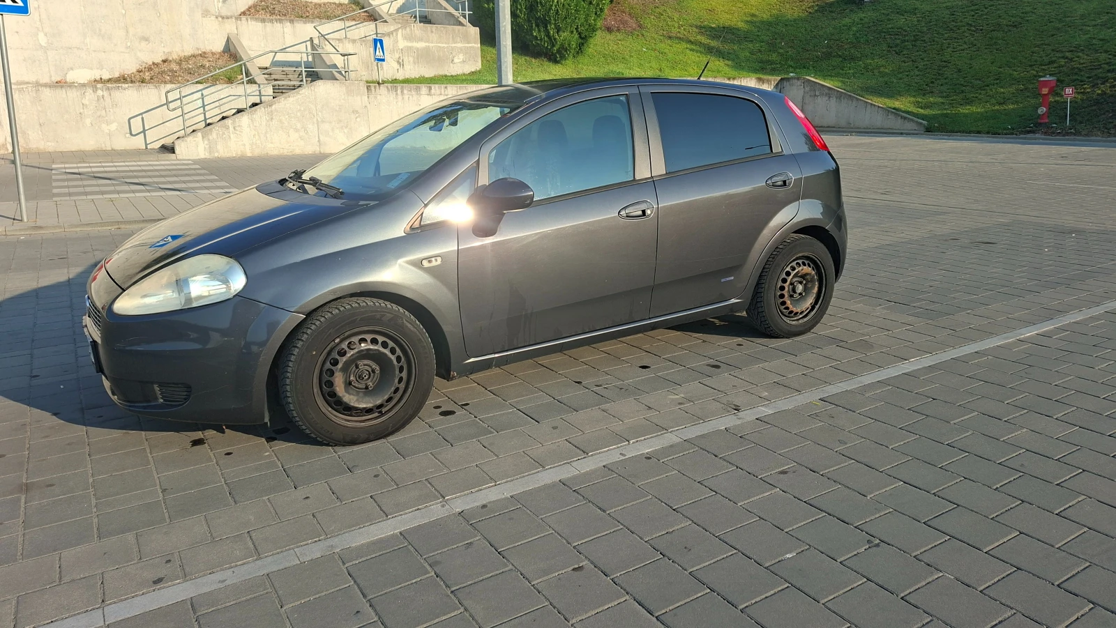 Fiat Punto 1.3 MultiJet, снимка 4 - Автомобили и джипове - 55773921