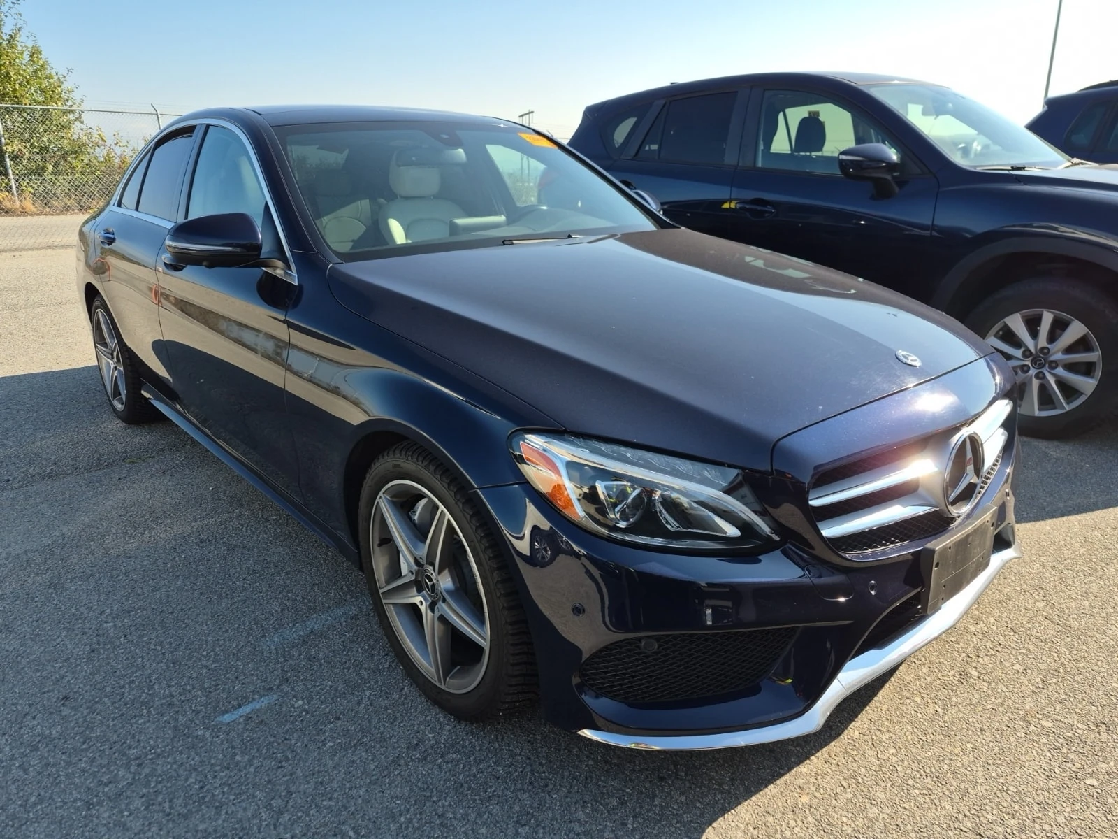 Mercedes-Benz C 300 * CARFAX * ПОДГРЕВ* ПАНОРАМА, снимка 2 - Автомобили и джипове - 55994878