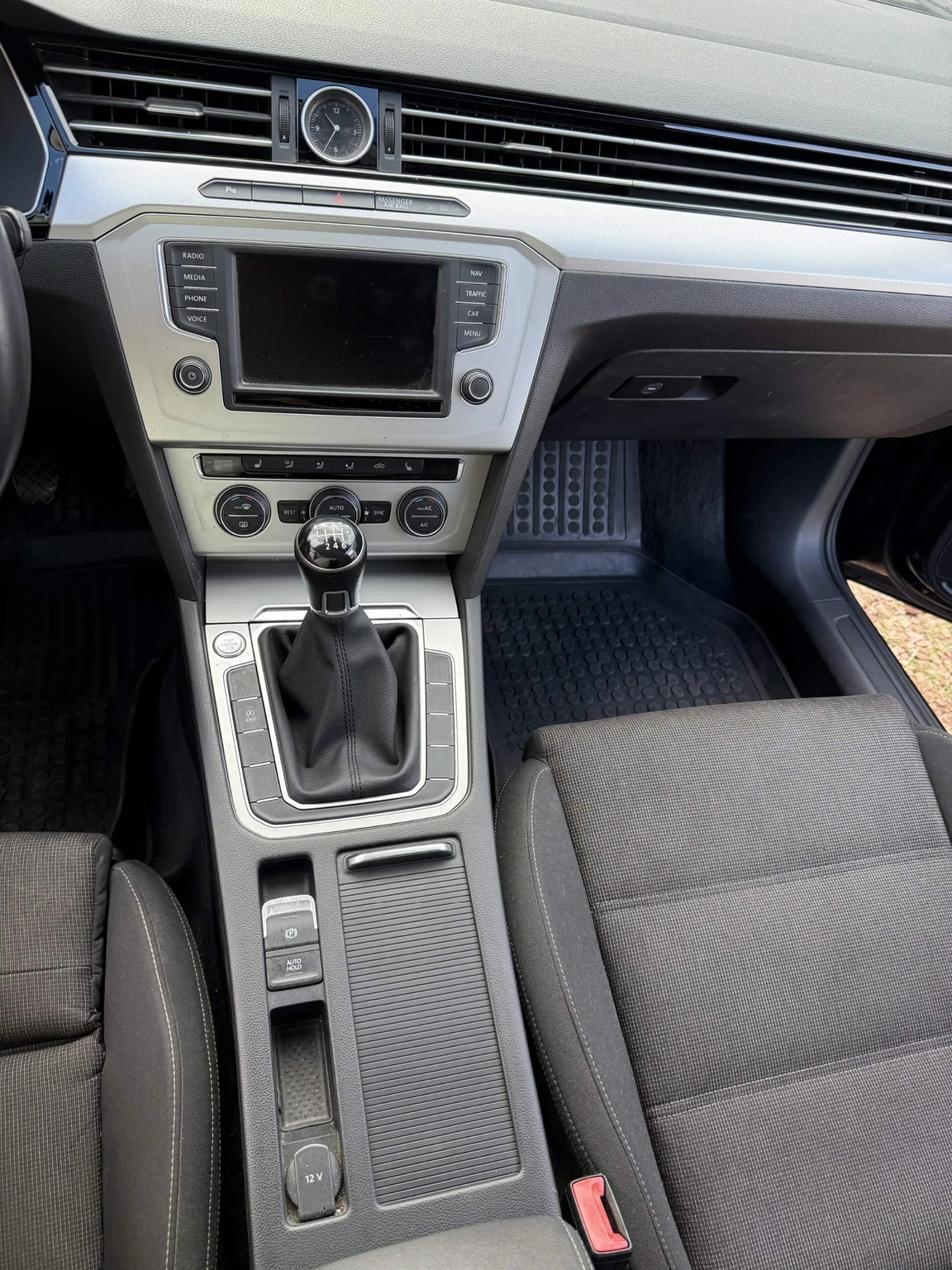 VW Passat B8, снимка 9 - Автомобили и джипове - 56261019