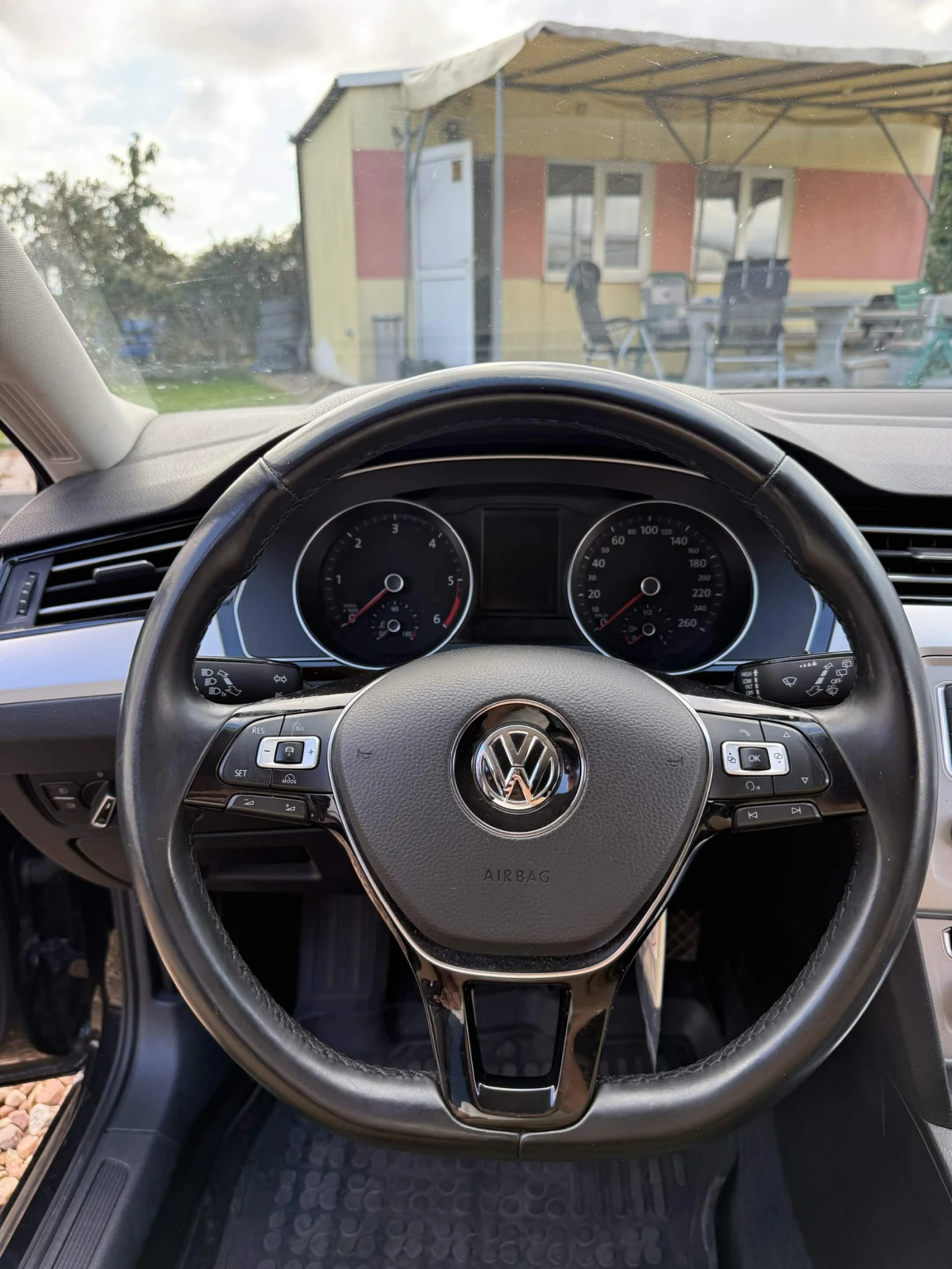 VW Passat B8, снимка 8 - Автомобили и джипове - 56261019