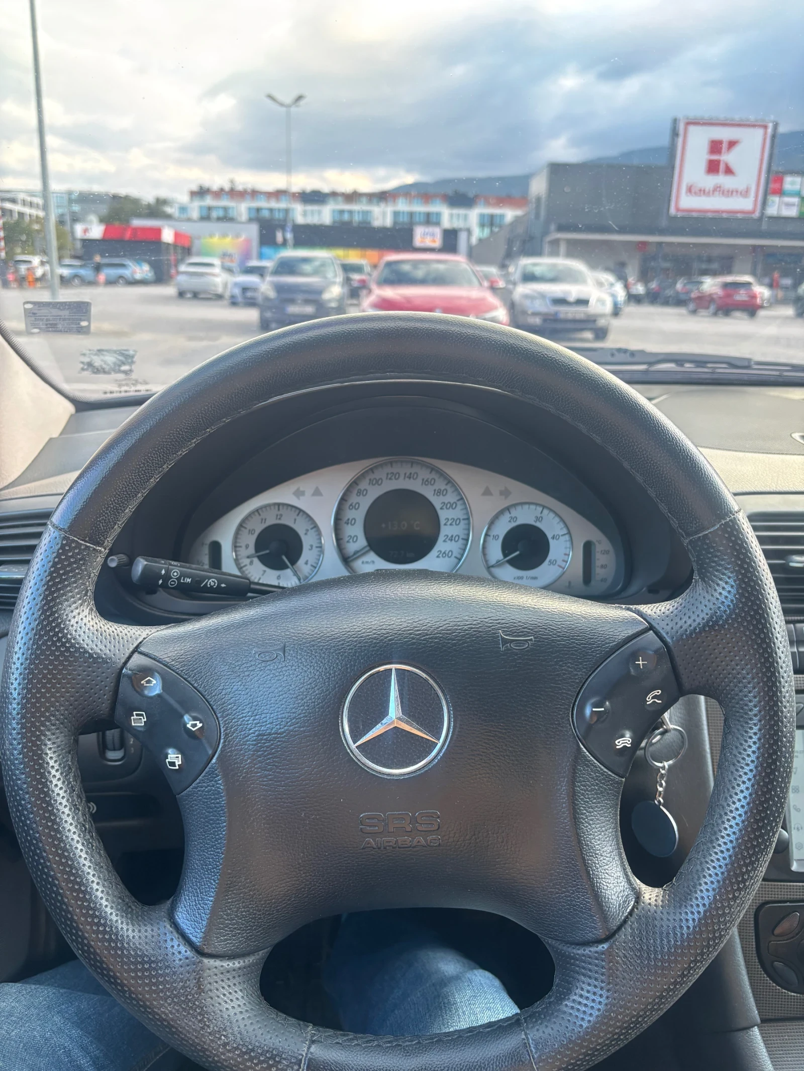 Mercedes-Benz C 270, снимка 13 - Автомобили и джипове - 56710673