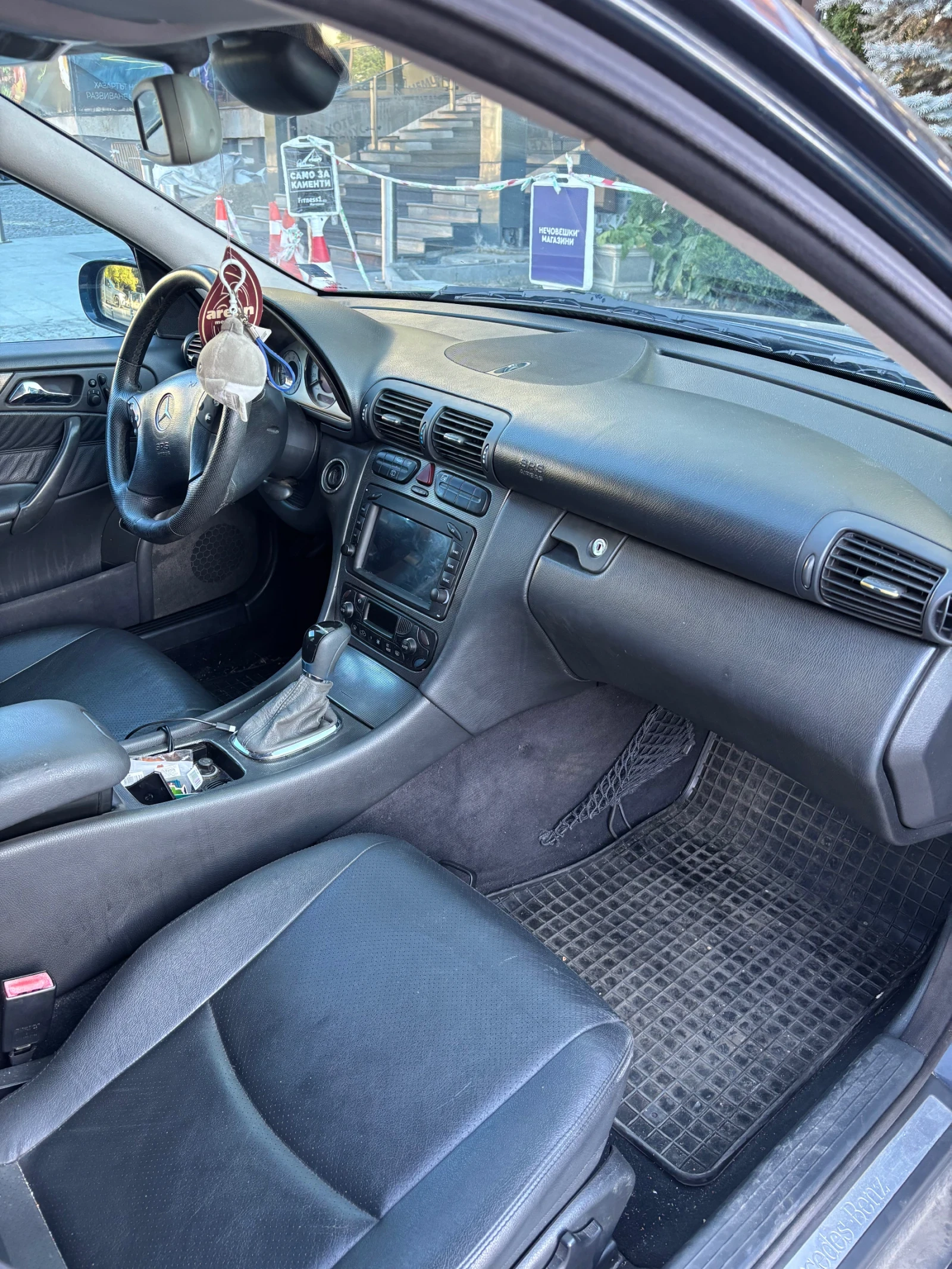 Mercedes-Benz C 270, снимка 17 - Автомобили и джипове - 56710673