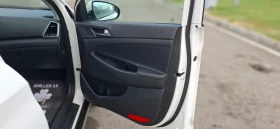 Hyundai Tucson 2.0 186kc Automat 4x4 2017 Камера Заден ход - 32222 лв. - 30345258 15