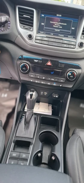 Hyundai Tucson 2.0 186kc Automat 4x4 2017 Камера Заден ход - 32222 лв. - 30345258 12