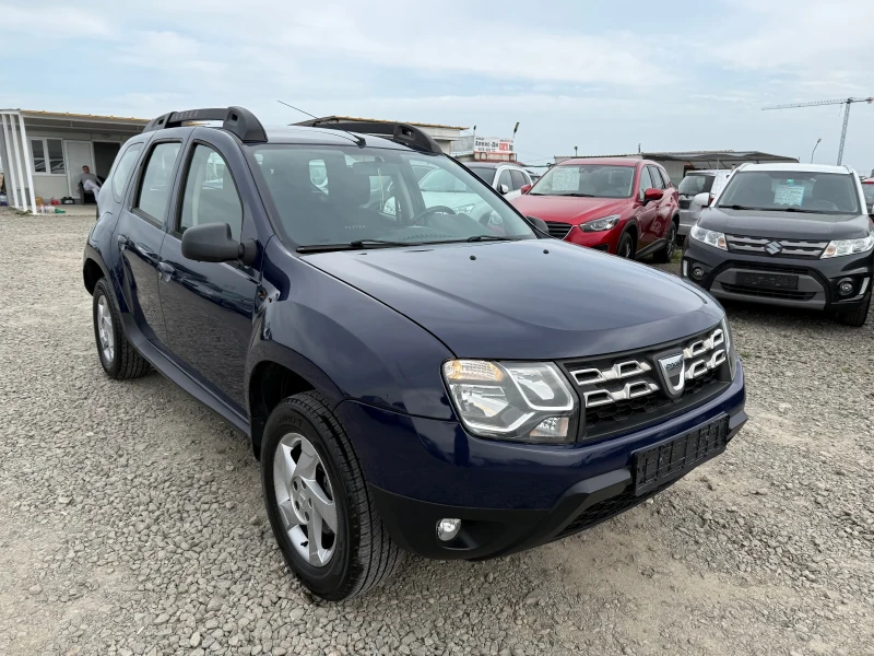 Dacia Duster 1.6 ШВЕЙЦАРИЯ 4х4, снимка 9 - Автомобили и джипове - 49548611