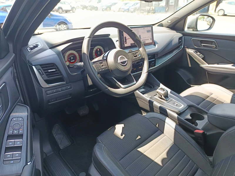 Nissan Qashqai 1.3DIG-T CVT/160к.с., снимка 11 - Автомобили и джипове - 51440717