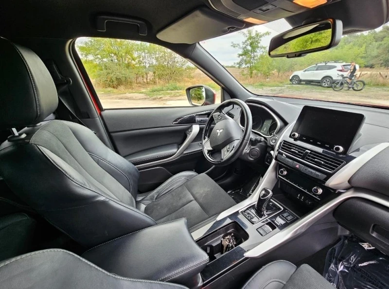 Mitsubishi Eclipse Cross PHEV Топ Състояние, снимка 16 - Автомобили и джипове - 51714323