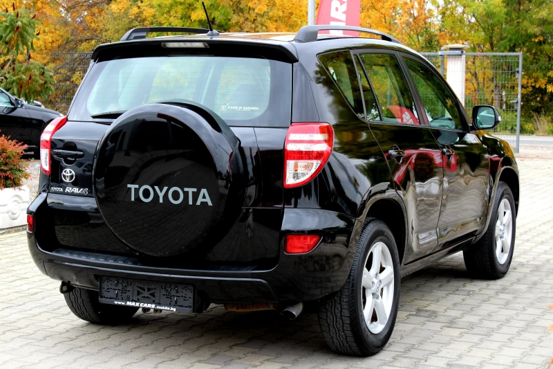 Toyota Rav4 2.2 D-4D НАВИ/КАМЕРА/ЛИЗИНГ, снимка 7 - Автомобили и джипове - 52056435