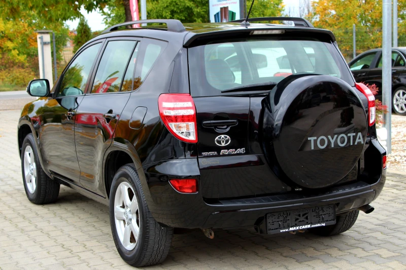 Toyota Rav4 2.2 D-4D НАВИ/КАМЕРА/ЛИЗИНГ, снимка 5 - Автомобили и джипове - 52056435