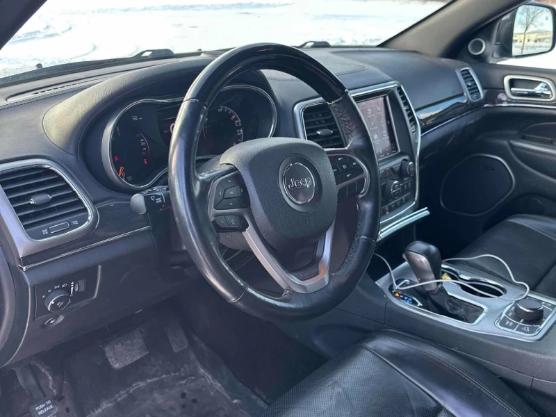 Jeep Grand cherokee * Overland* Подгрев* Обдух* , снимка 4 - Автомобили и джипове - 53414351