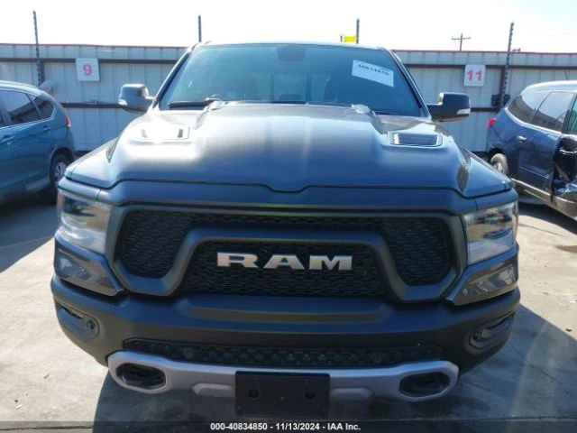 Dodge RAM 1500 REBEL 4X4 5&#39;7 BOX, снимка 1 - Автомобили и джипове - 48574501