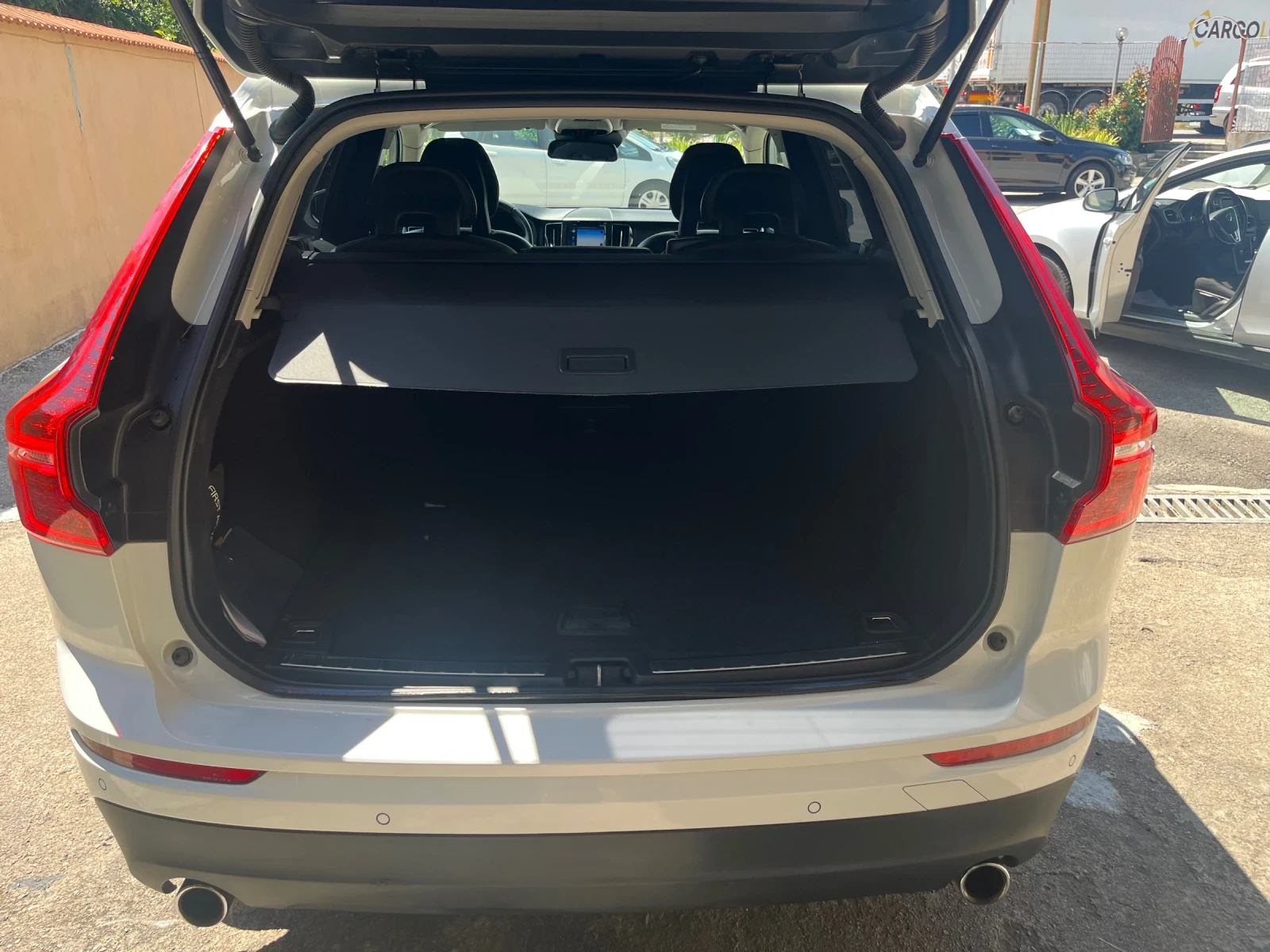 Volvo XC60 D 4  AWD | Mobile.bg   11