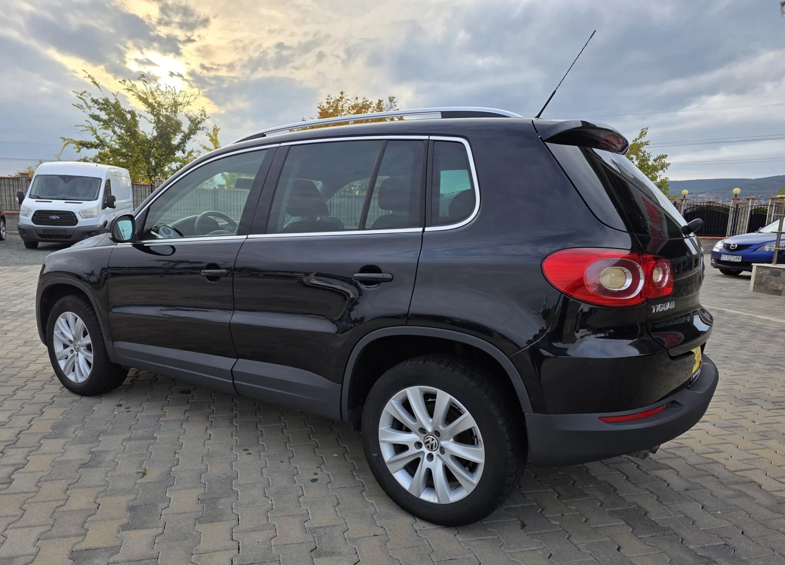 VW Tiguan 2.0TDI 4X4 - изображение 4