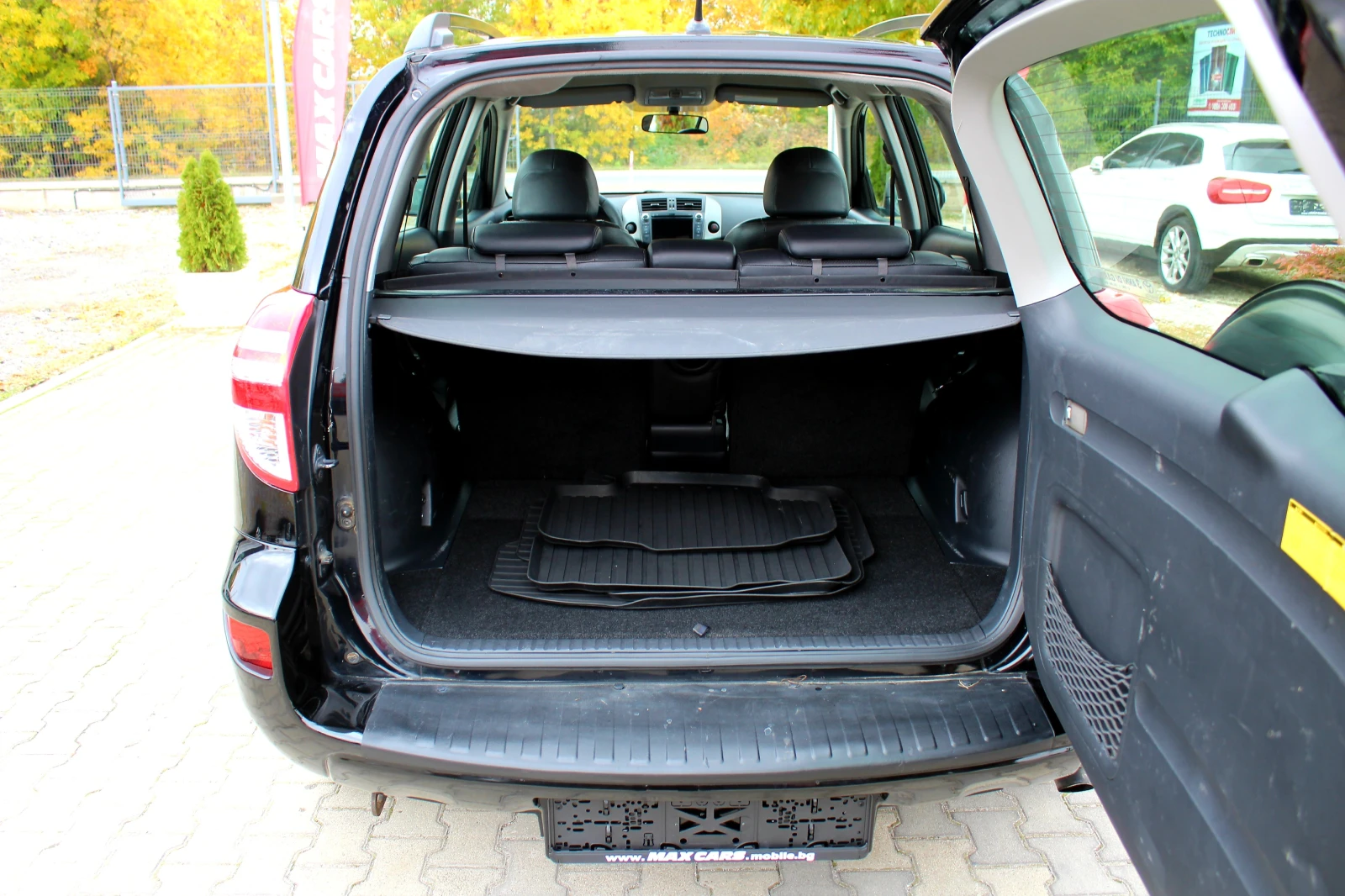 Toyota Rav4 2.2 D-4D НАВИ/КАМЕРА/ЛИЗИНГ - изображение 9