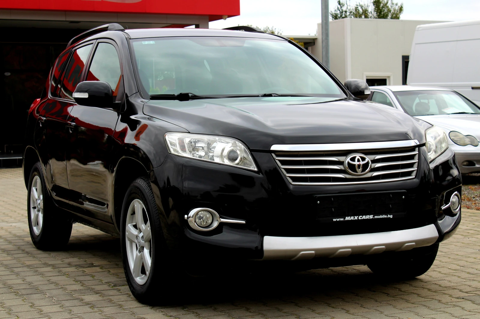 Toyota Rav4 2.2 D-4D НАВИ/КАМЕРА/ЛИЗИНГ - изображение 2
