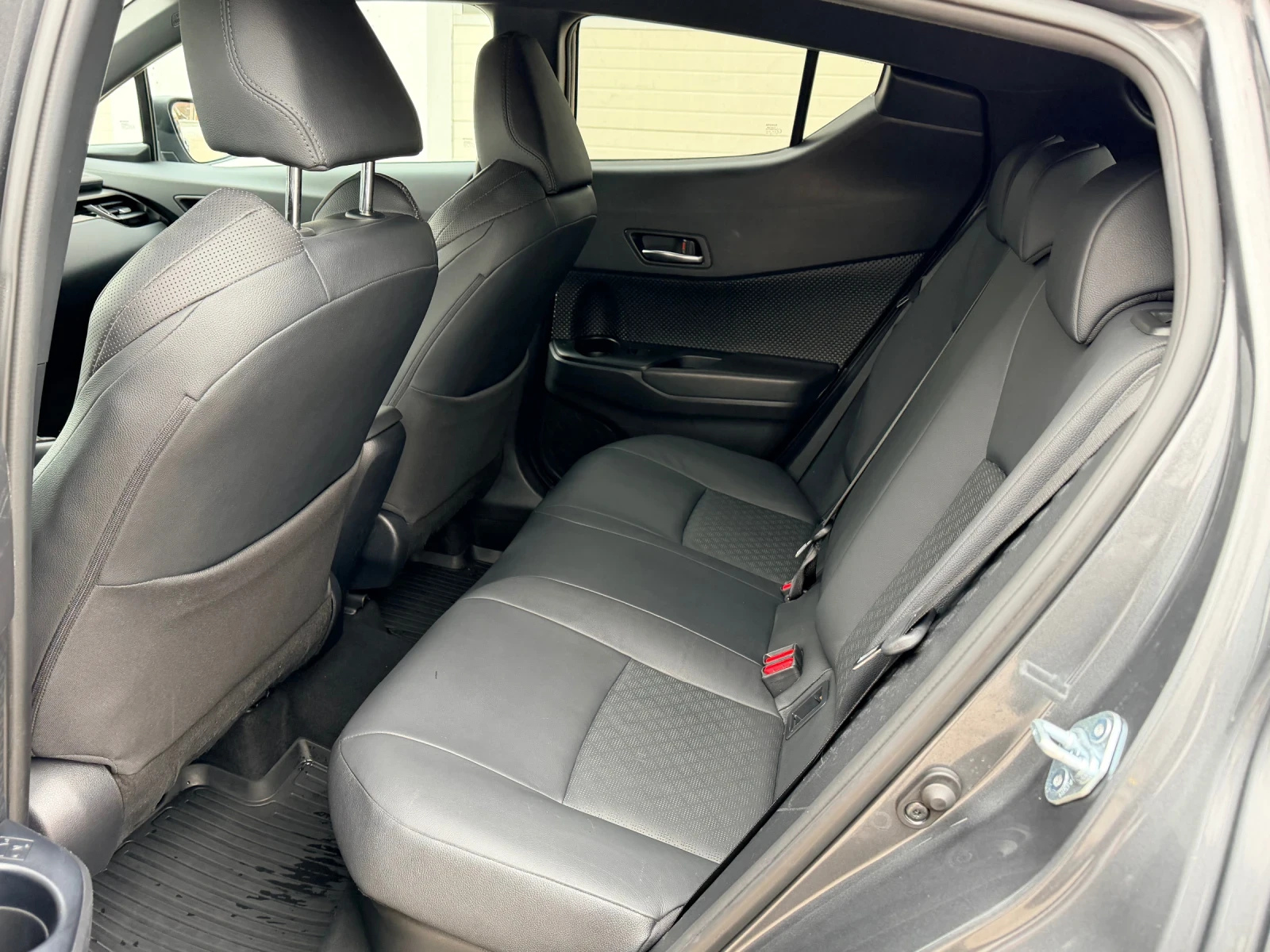 Toyota C-HR 2.0 HYBRID 184KC 2022 CAR PLAY | Mobile.bg � ����������� 11