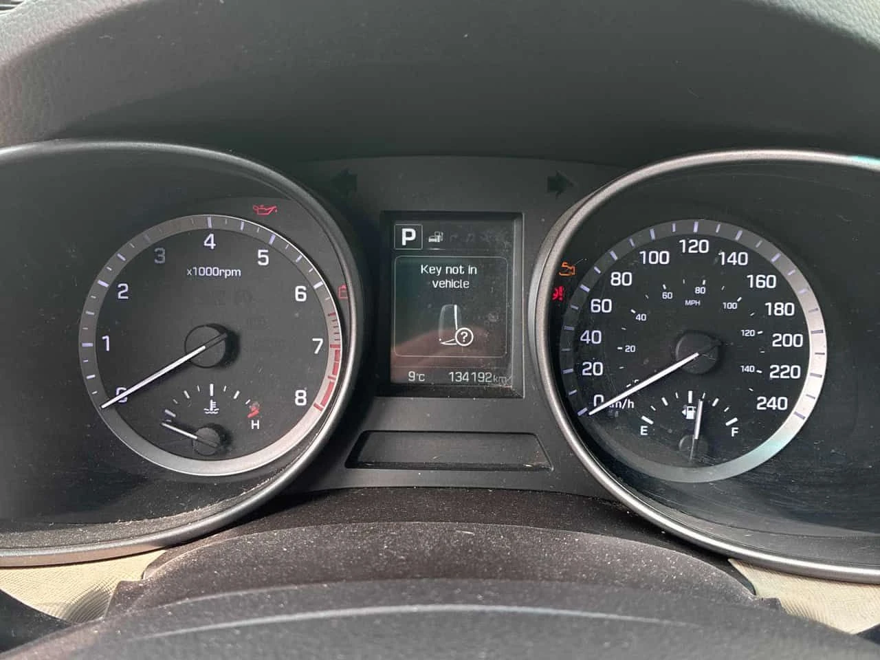 Hyundai Santa fe * Luxury * ПОДГРЕВ * ОТ ПРЕДСТАВИТЕЛСТВО, снимка 7 - Автомобили и джипове - 54110233