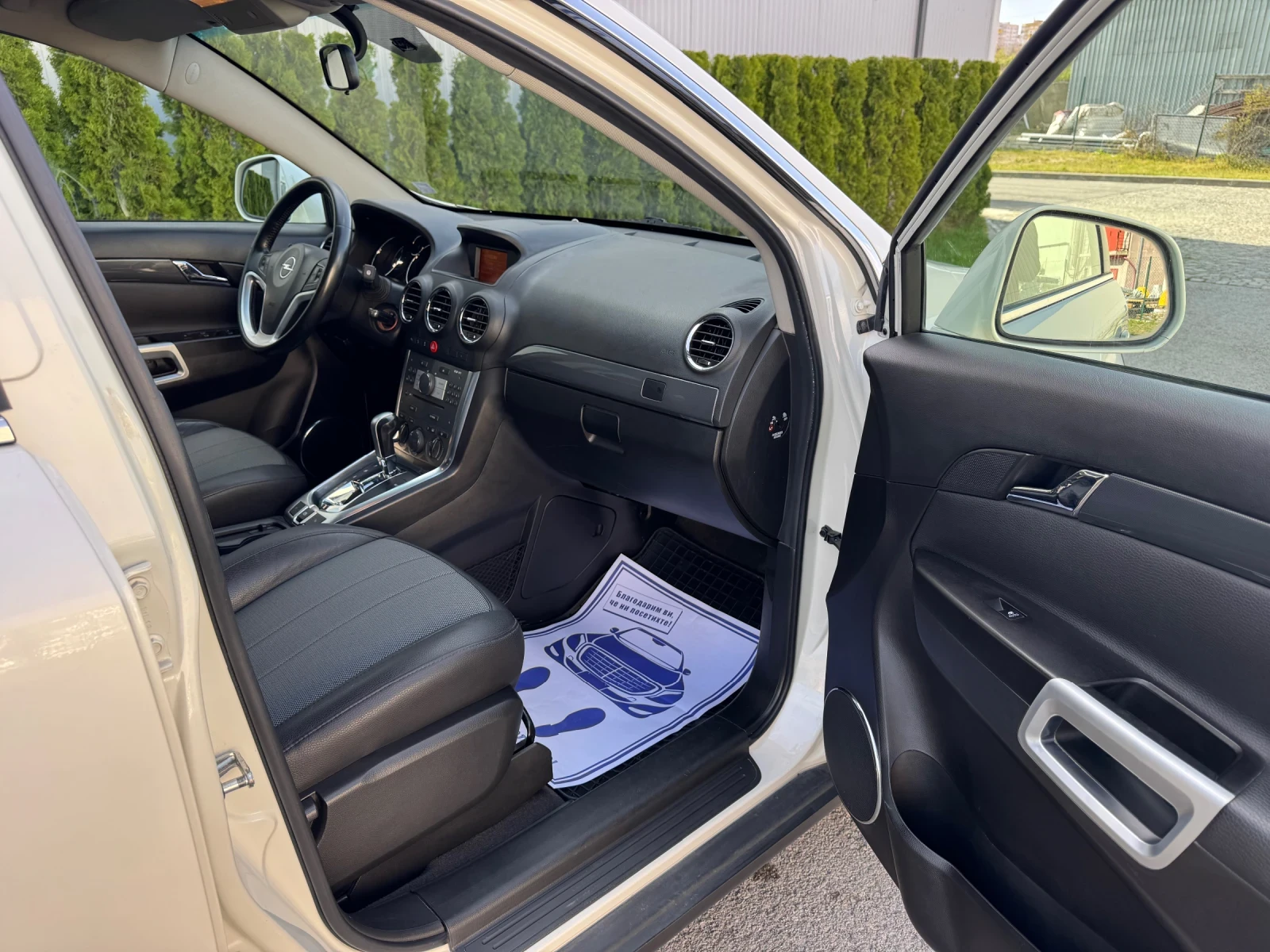 Opel Antara 2.2CDTI 4x4/Facelift/Регистриран/Обслужен!!!, снимка 11 - Автомобили и джипове - 54348139