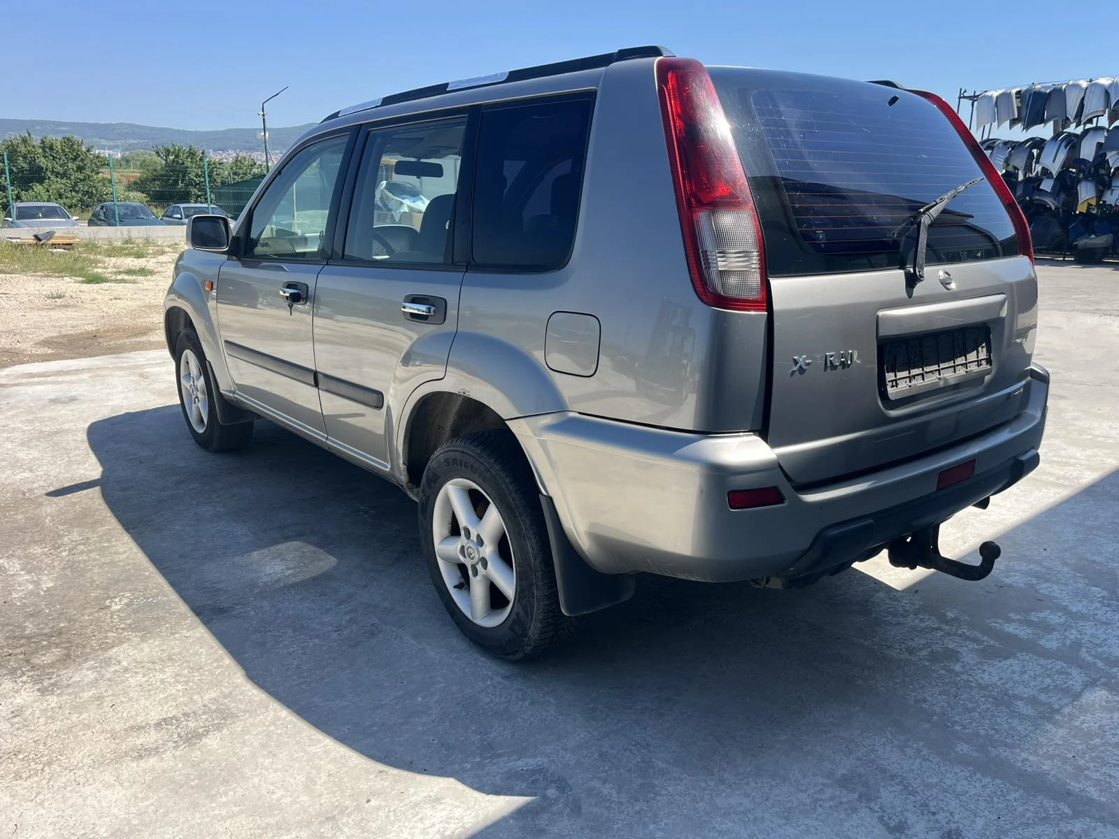 Nissan X-trail 2.2dci 6скорости, снимка 10 - Автомобили и джипове - 54695436