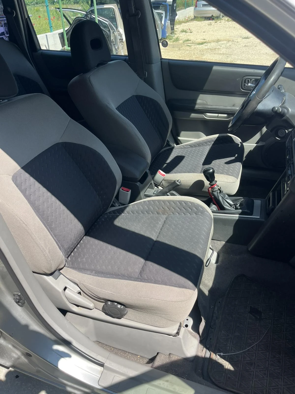 Nissan X-trail 2.2dci 6скорости, снимка 3 - Автомобили и джипове - 54695436