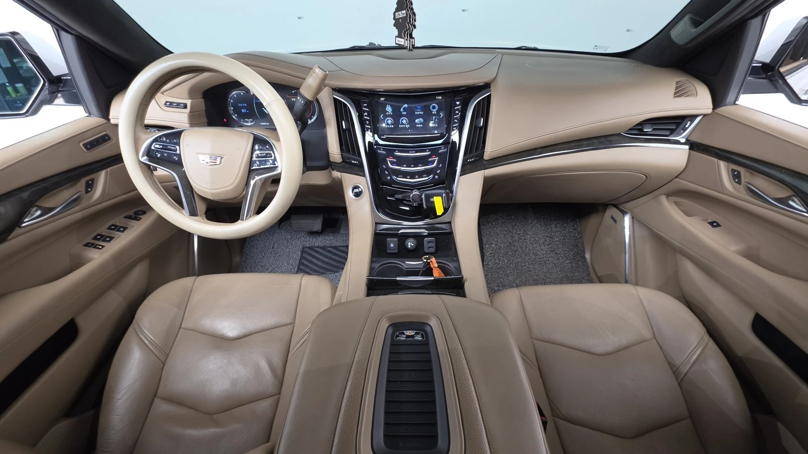 Cadillac Escalade 6.2* ЛЮК* МАСАЖ* HUD* 360* ПОДГРЕВ ВОЛАН* КРАЙНА Ц, снимка 7 - Автомобили и джипове - 55367052