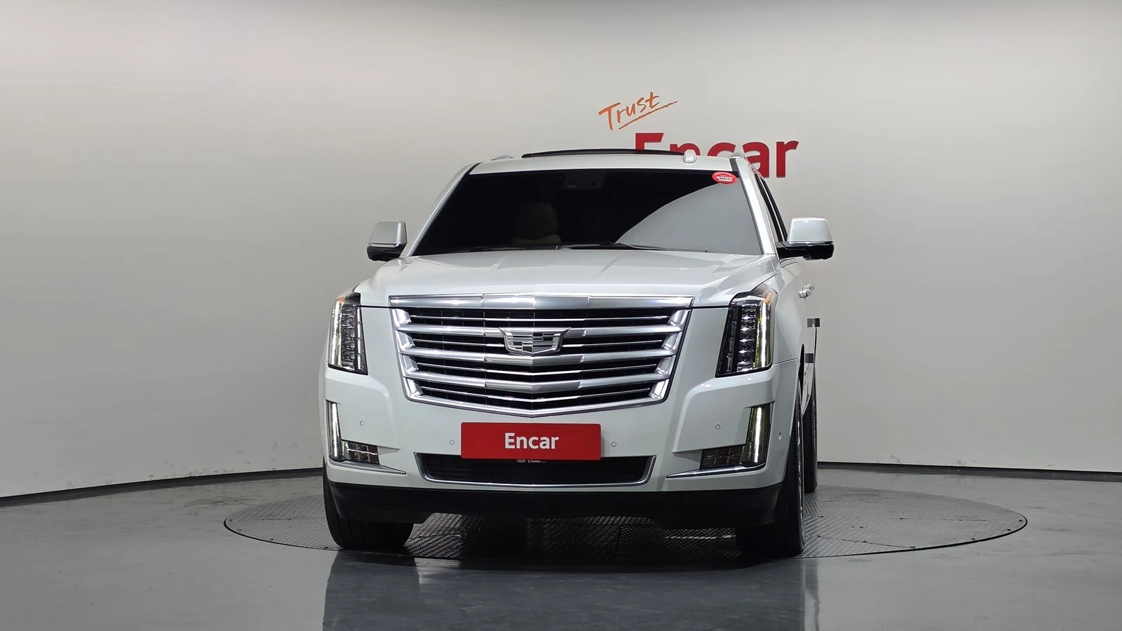Cadillac Escalade 6.2* ЛЮК* МАСАЖ* HUD* 360* ПОДГРЕВ ВОЛАН* КРАЙНА Ц, снимка 3 - Автомобили и джипове - 55367052