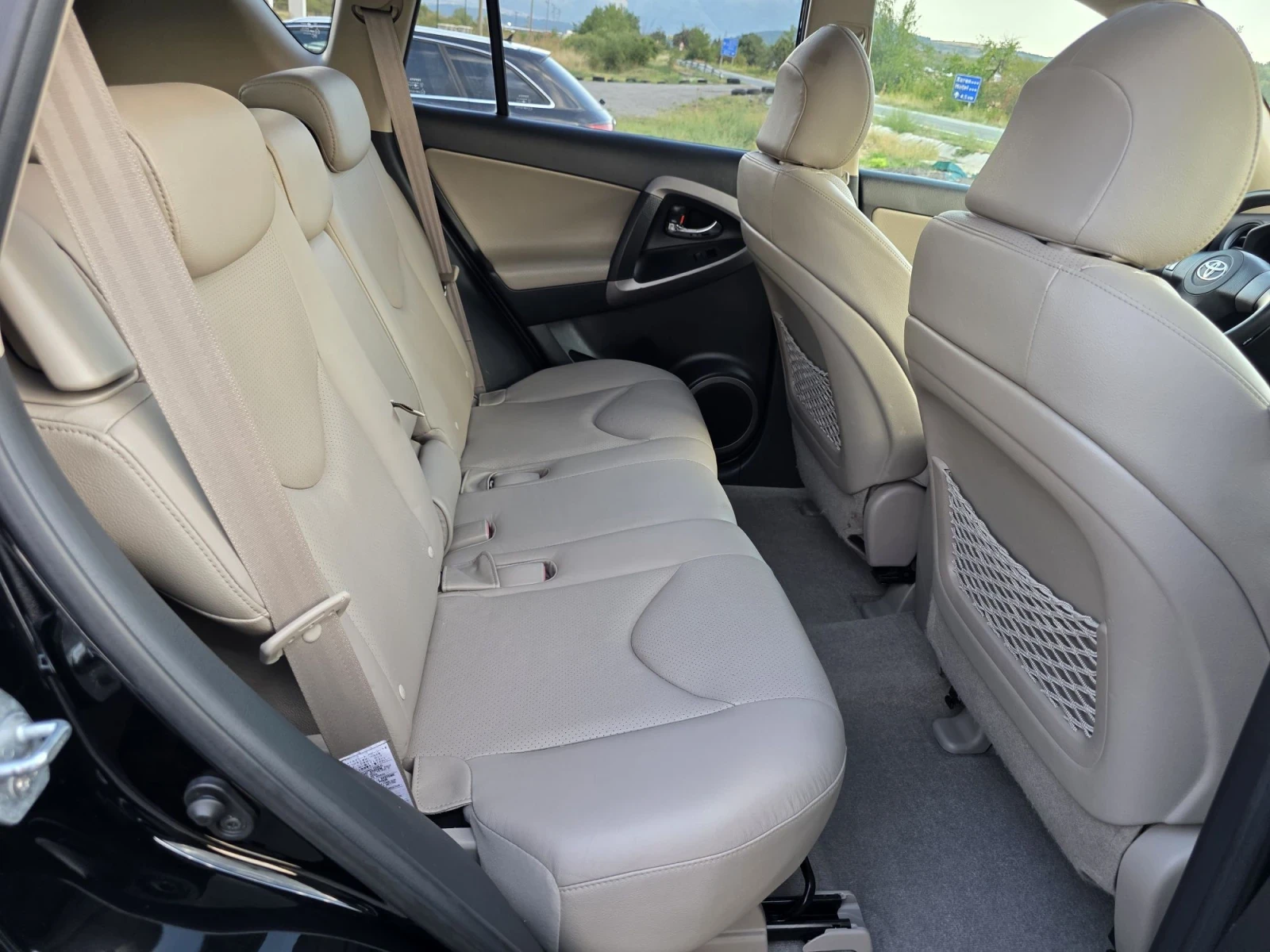 Toyota Rav4 Crossover TOP, снимка 12 - Автомобили и джипове - 56038318