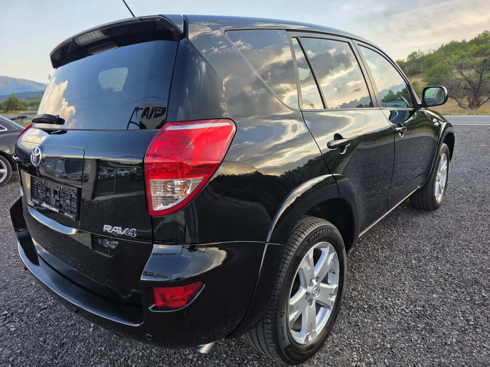 Toyota Rav4 Crossover TOP, снимка 6 - Автомобили и джипове - 56038318