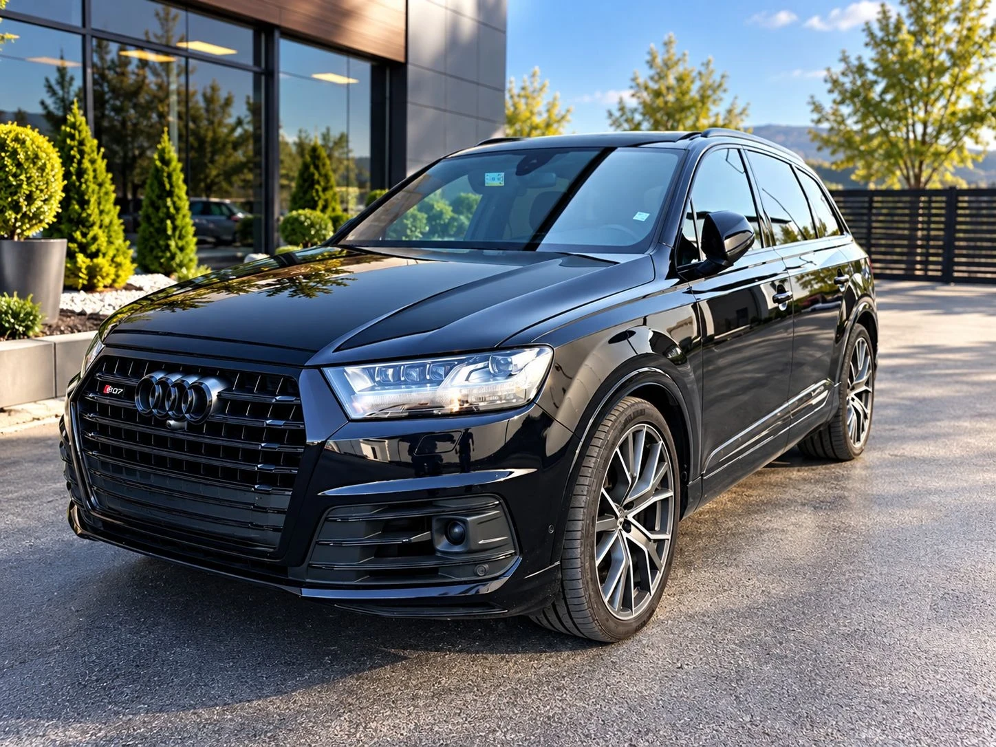 Audi SQ7 AUDI SQ7 BLACK EDITION / 3x S LINE / 7 МЕСТА