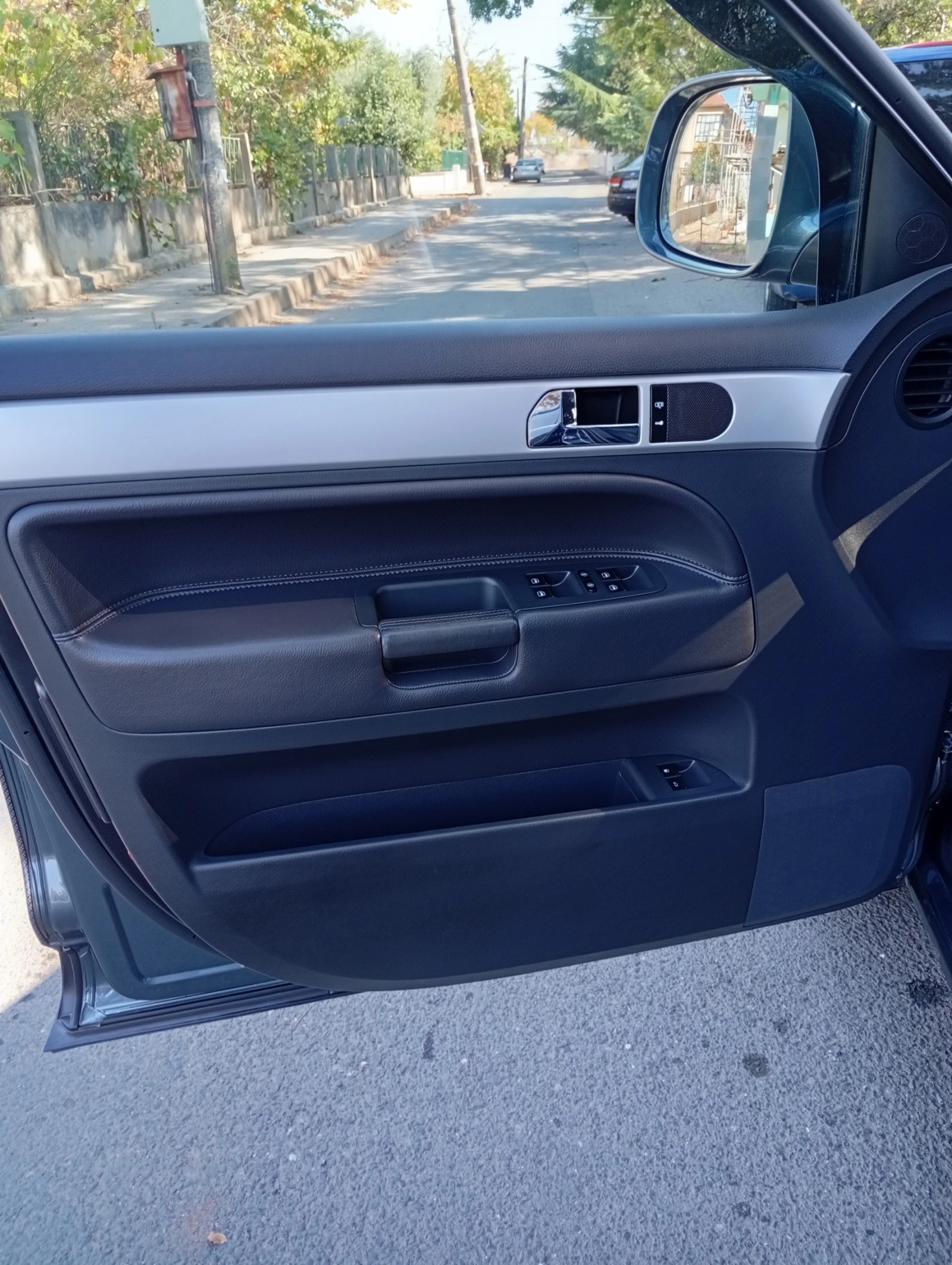 VW Touareg, снимка 7 - Автомобили и джипове - 56451827