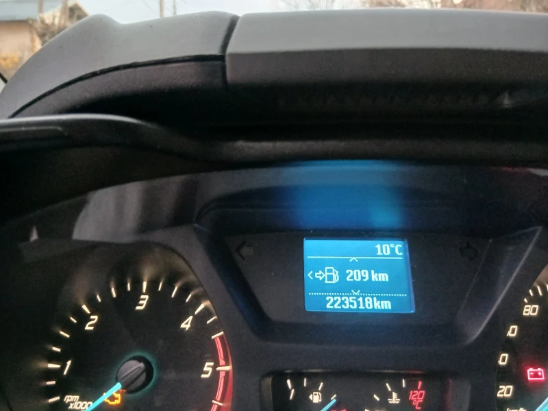 Ford Transit Custom 2.0 TDCI, снимка 12 - Бусове и автобуси - 52642467