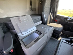 Scania R 450, снимка 15