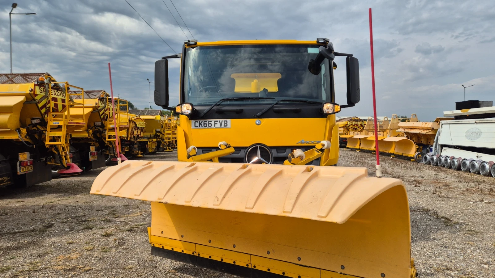 Mercedes-Benz Arocs 6х4  Самосвал , снимка 2 - Камиони - 56163662