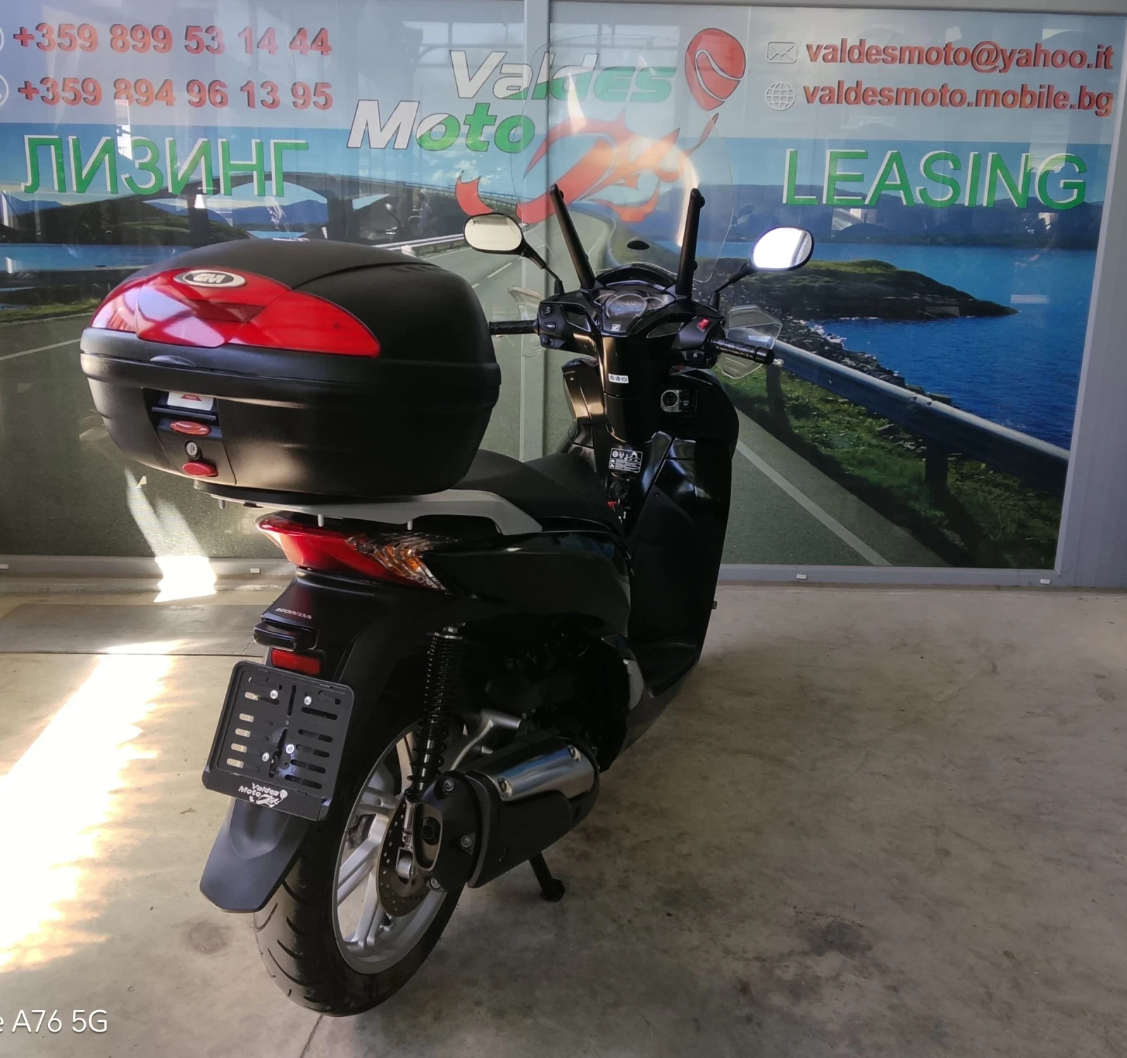 Honda Sh 300 ABS LED , снимка 9 - Мотоциклети и мототехника - 54911085