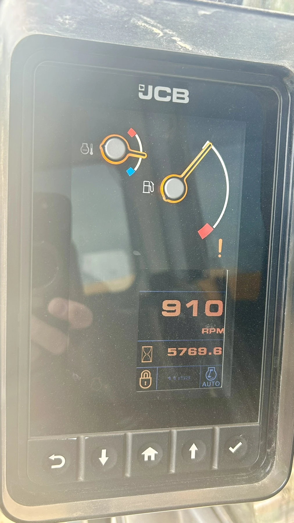 Багер JCB JC300LC, снимка 6 - Индустриална техника - 54255836