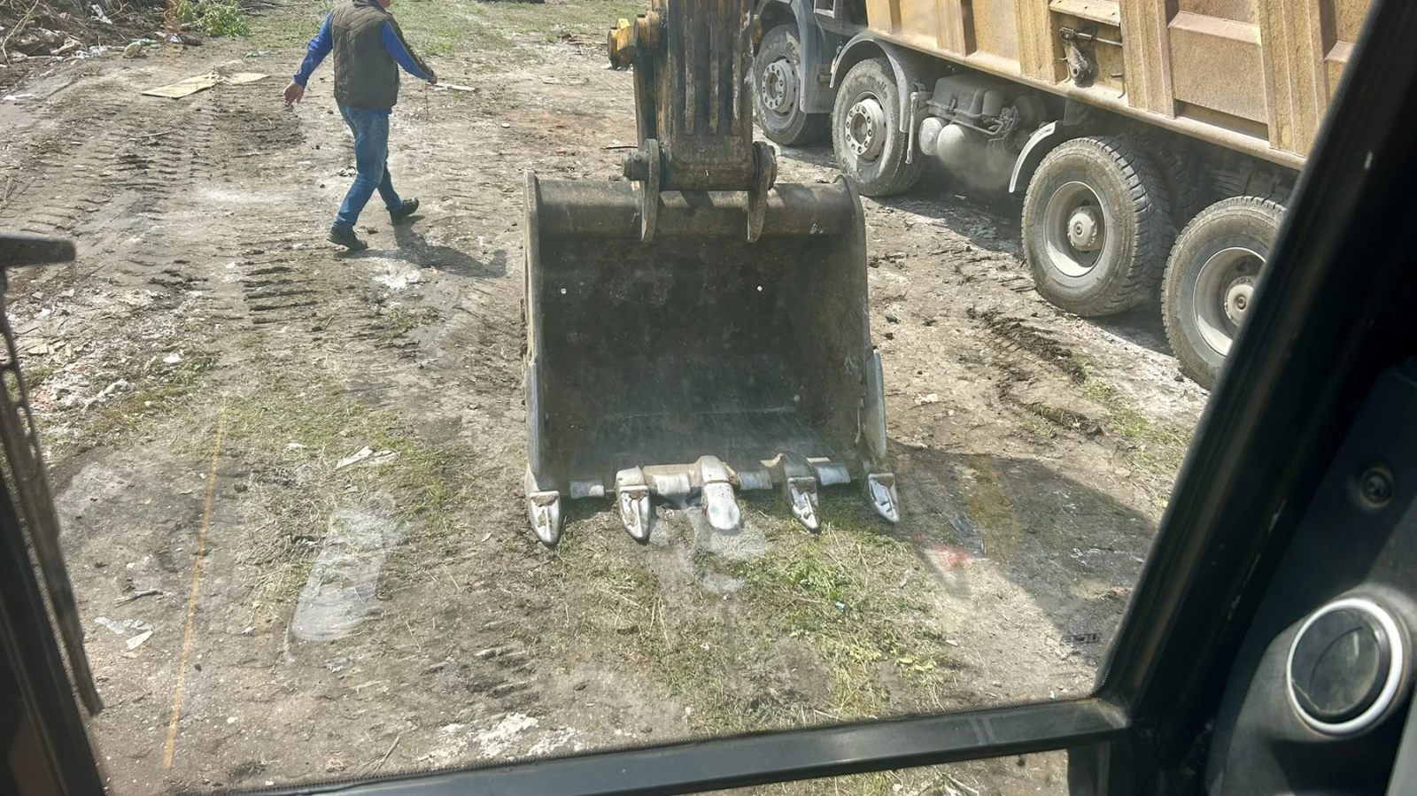 Багер JCB JC300LC, снимка 10 - Индустриална техника - 54255836